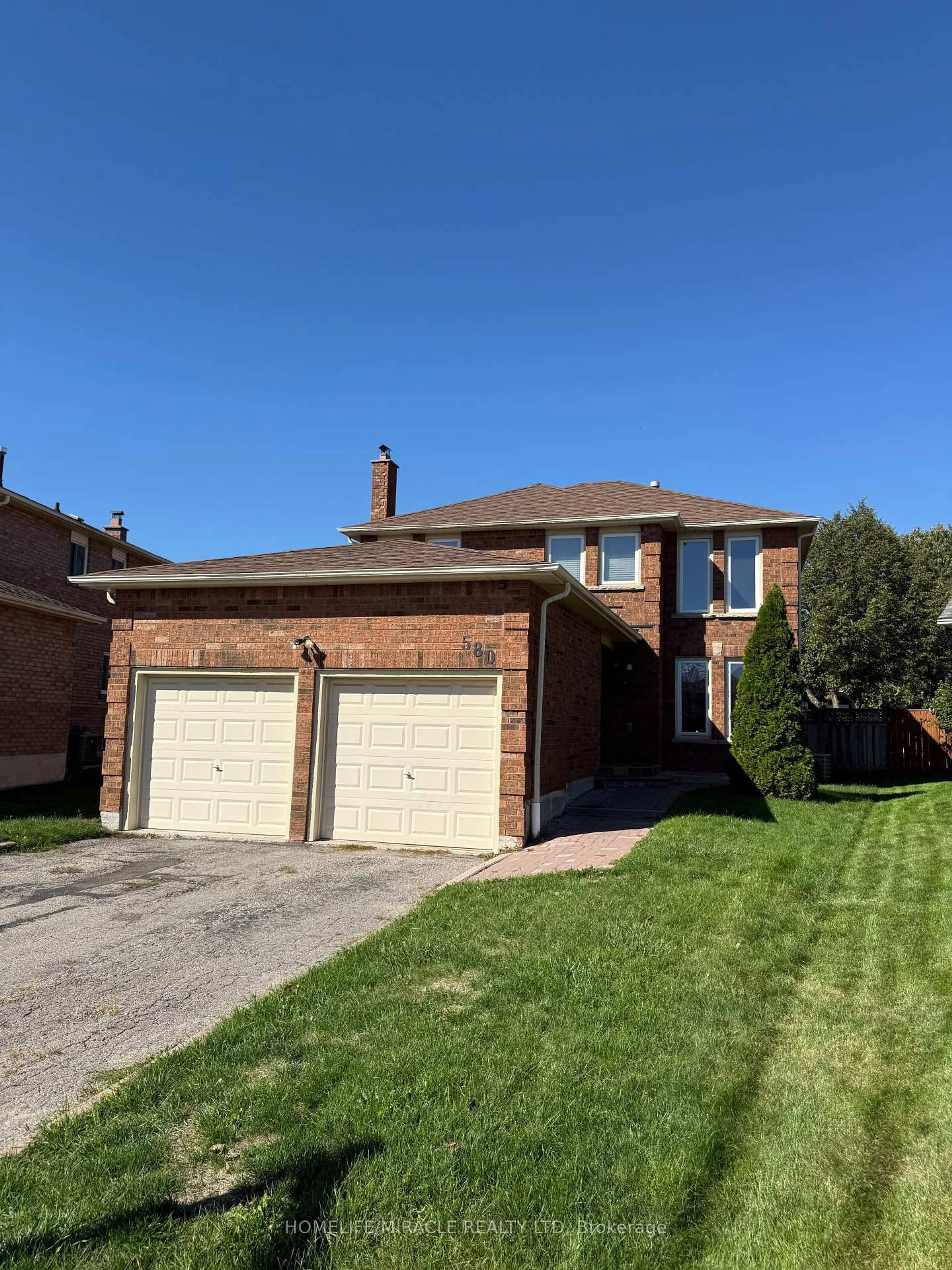 Home with brick exterior material, street for 580 Daylight Cres, Pickering Ontario L1V 6A9