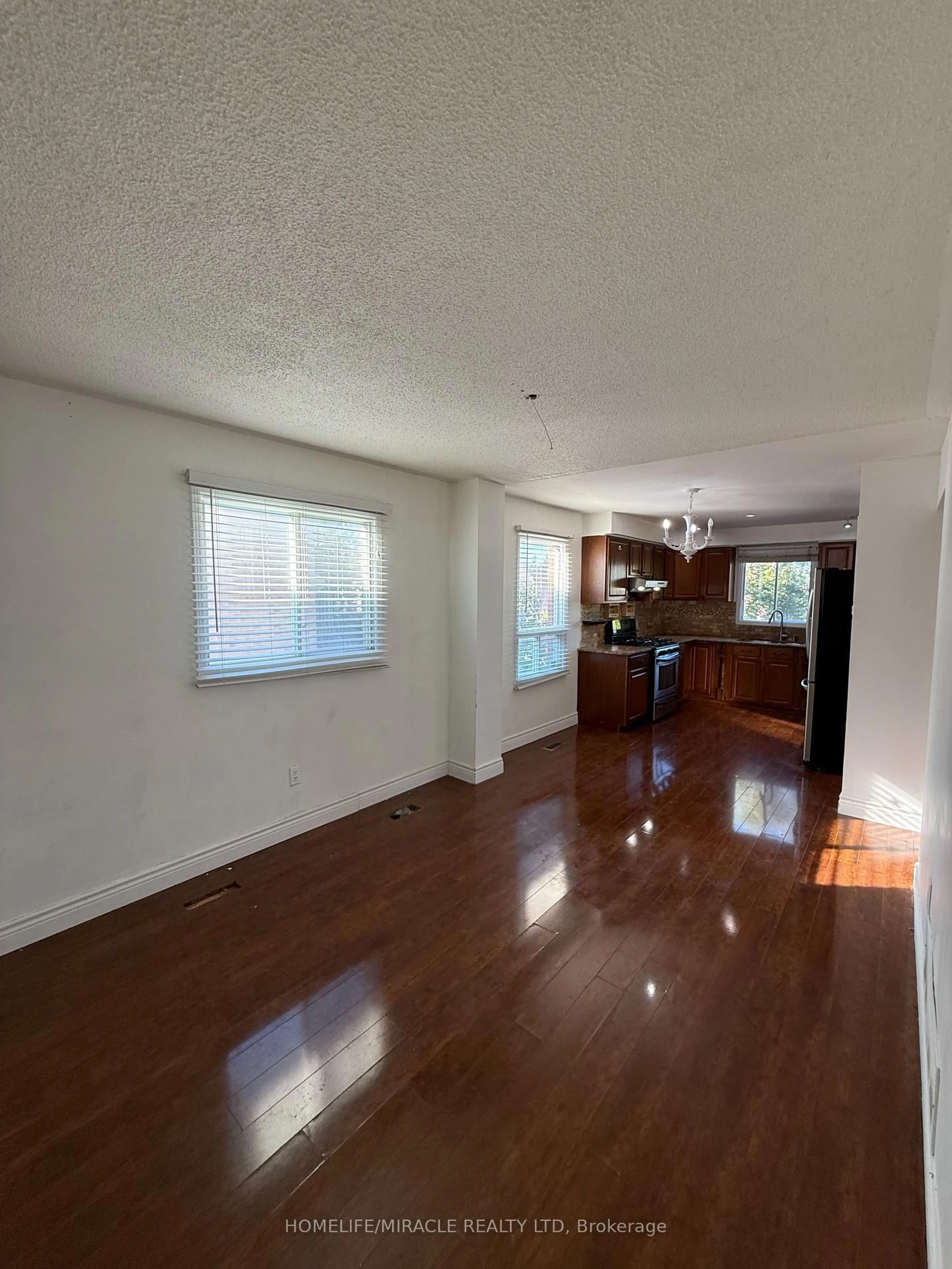 A pic of a room for 44 Knapton Ave, Ajax Ontario L1S 5W1
