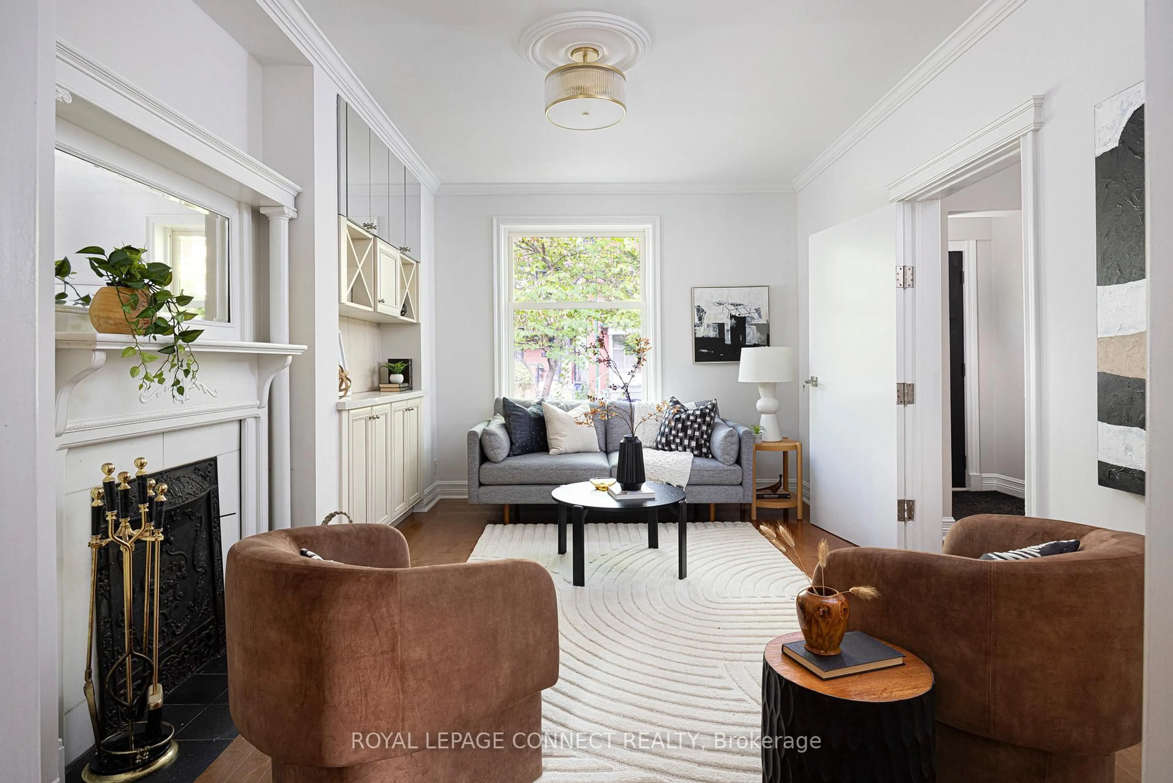 Living room with furniture, unknown for 73 First Ave, Toronto Ontario M4M 1W7