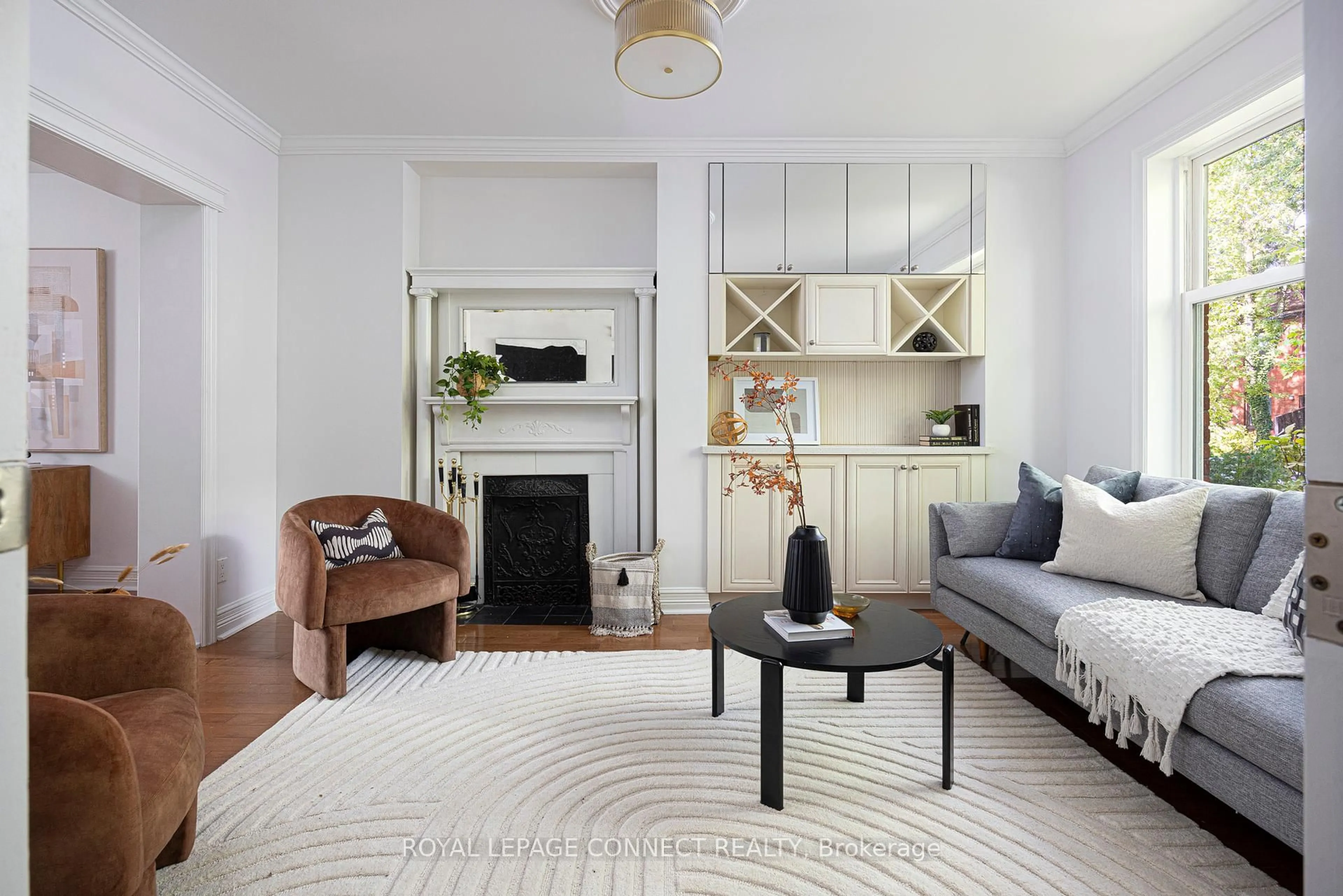 Living room with furniture, unknown for 73 First Ave, Toronto Ontario M4M 1W7