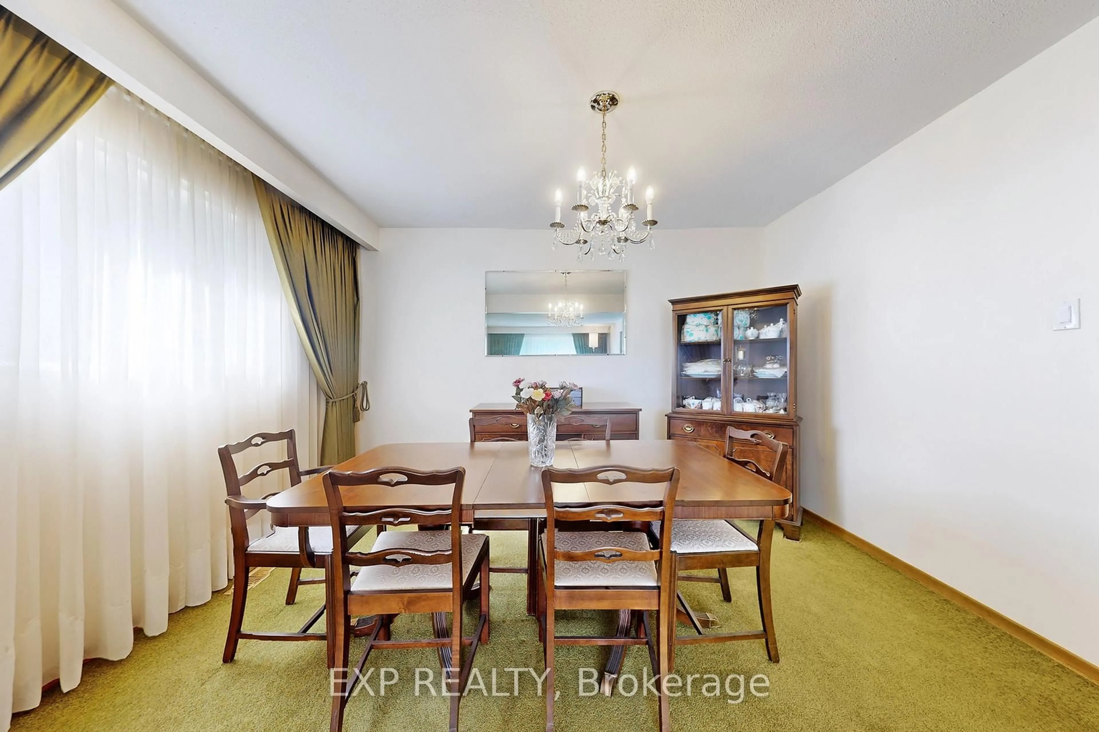 Dining room, wood/laminate floor for 42 Linwood Ave, Toronto Ontario M1S 1H4