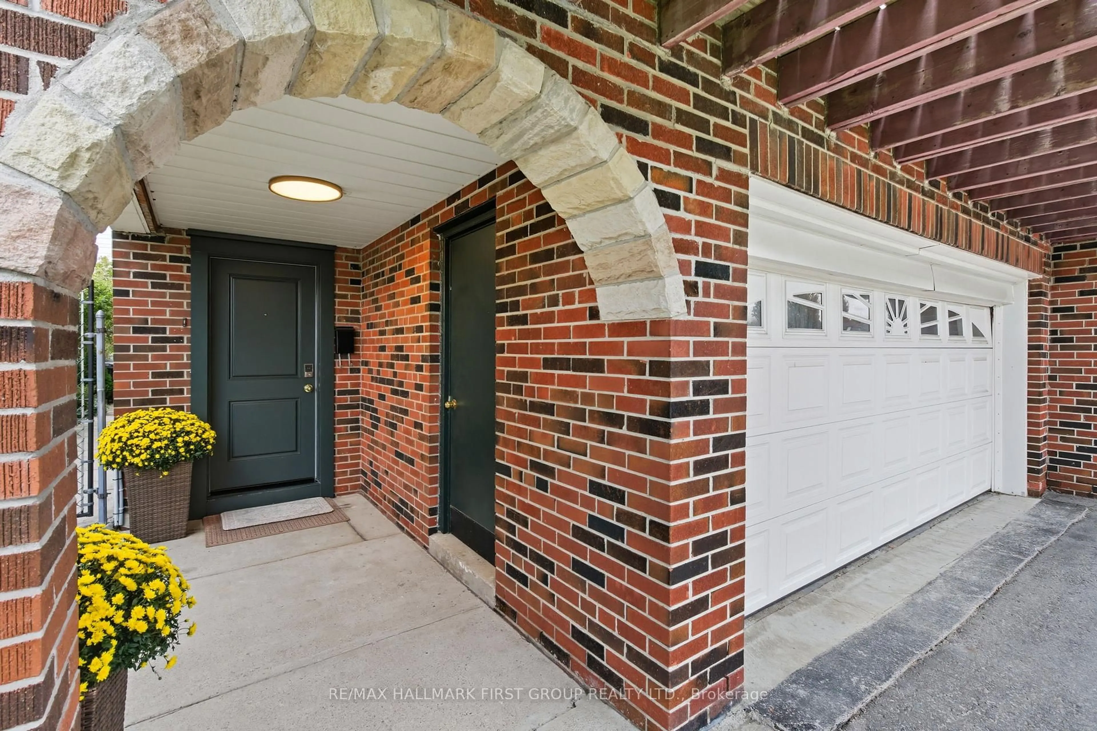 Home with brick exterior material, street for 194 Fairglen Ave, Toronto Ontario M1W 1B1