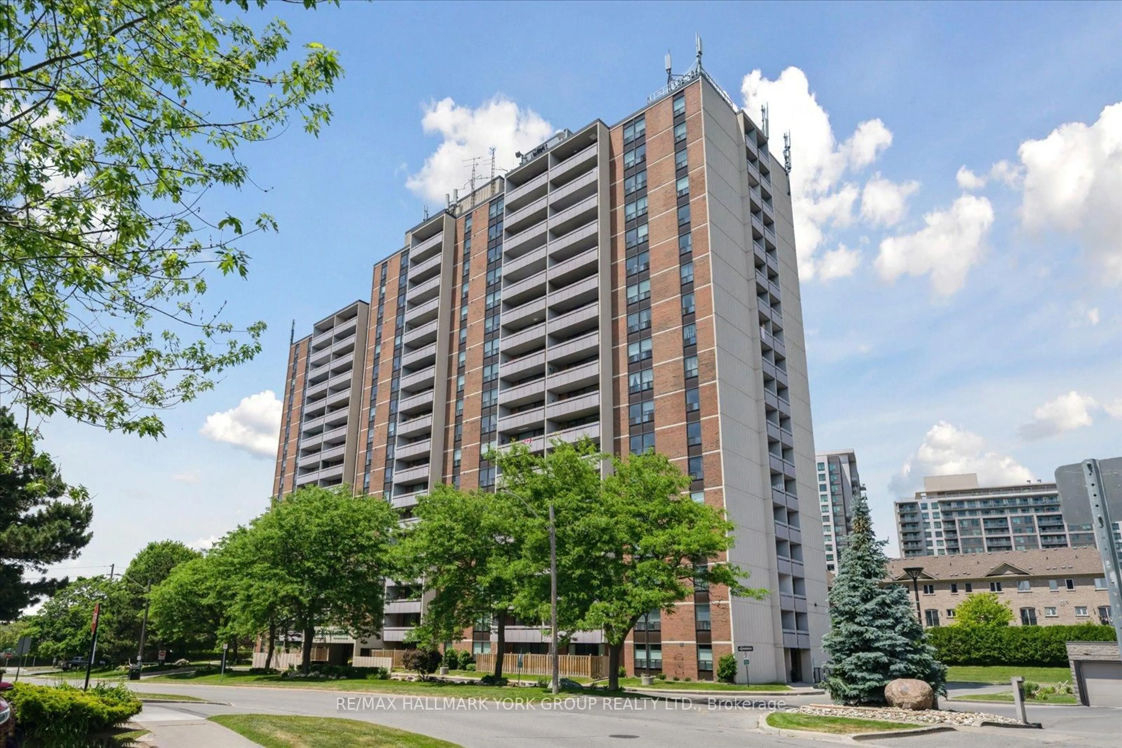 Unknown for 1210 Radom St #701, Pickering Ontario L1W 2Z3