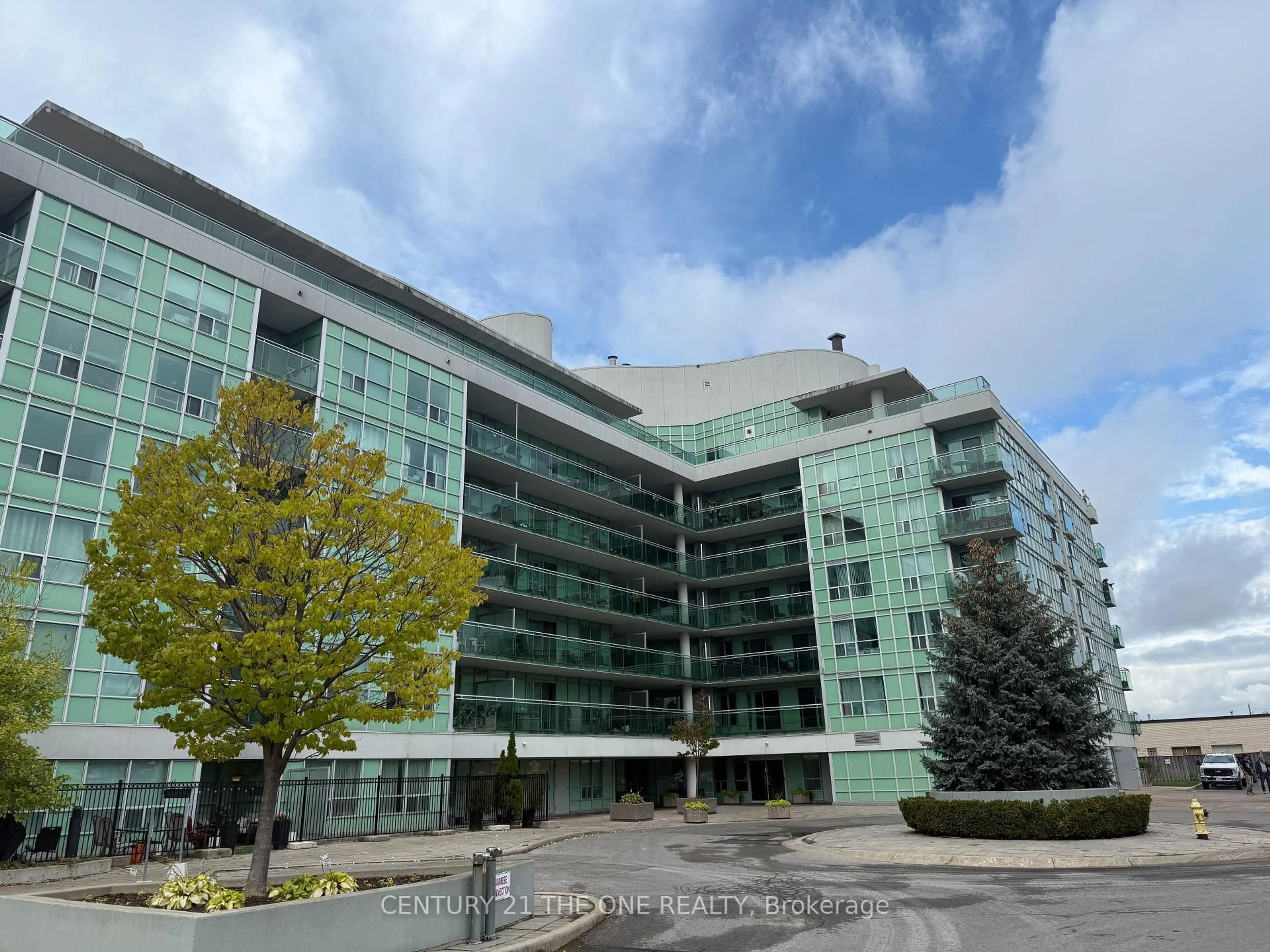 Unknown for 60 Fairfax Cres #519, Toronto Ontario M1L 0E1