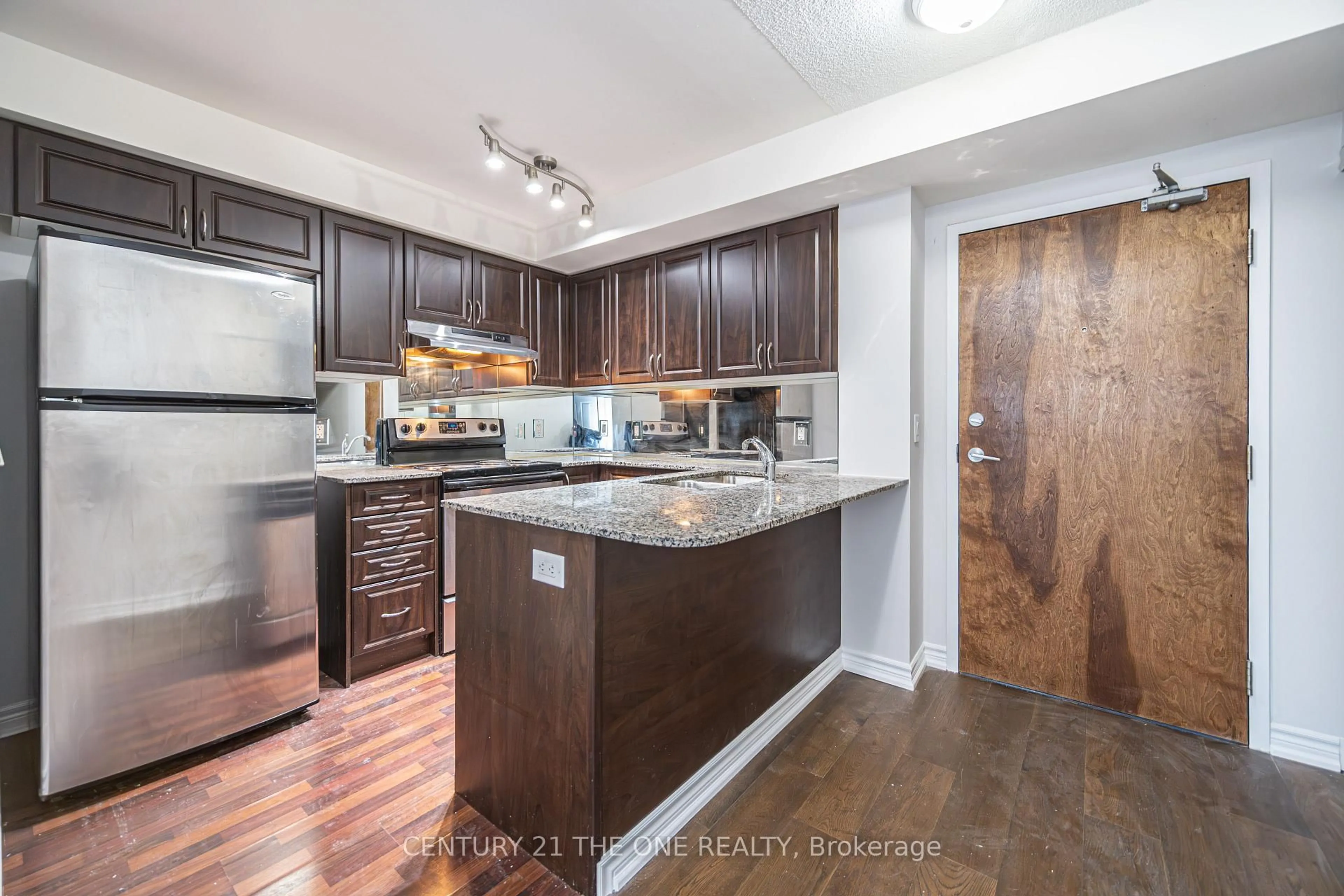 Unknown for 60 Fairfax Cres #519, Toronto Ontario M1L 0E1