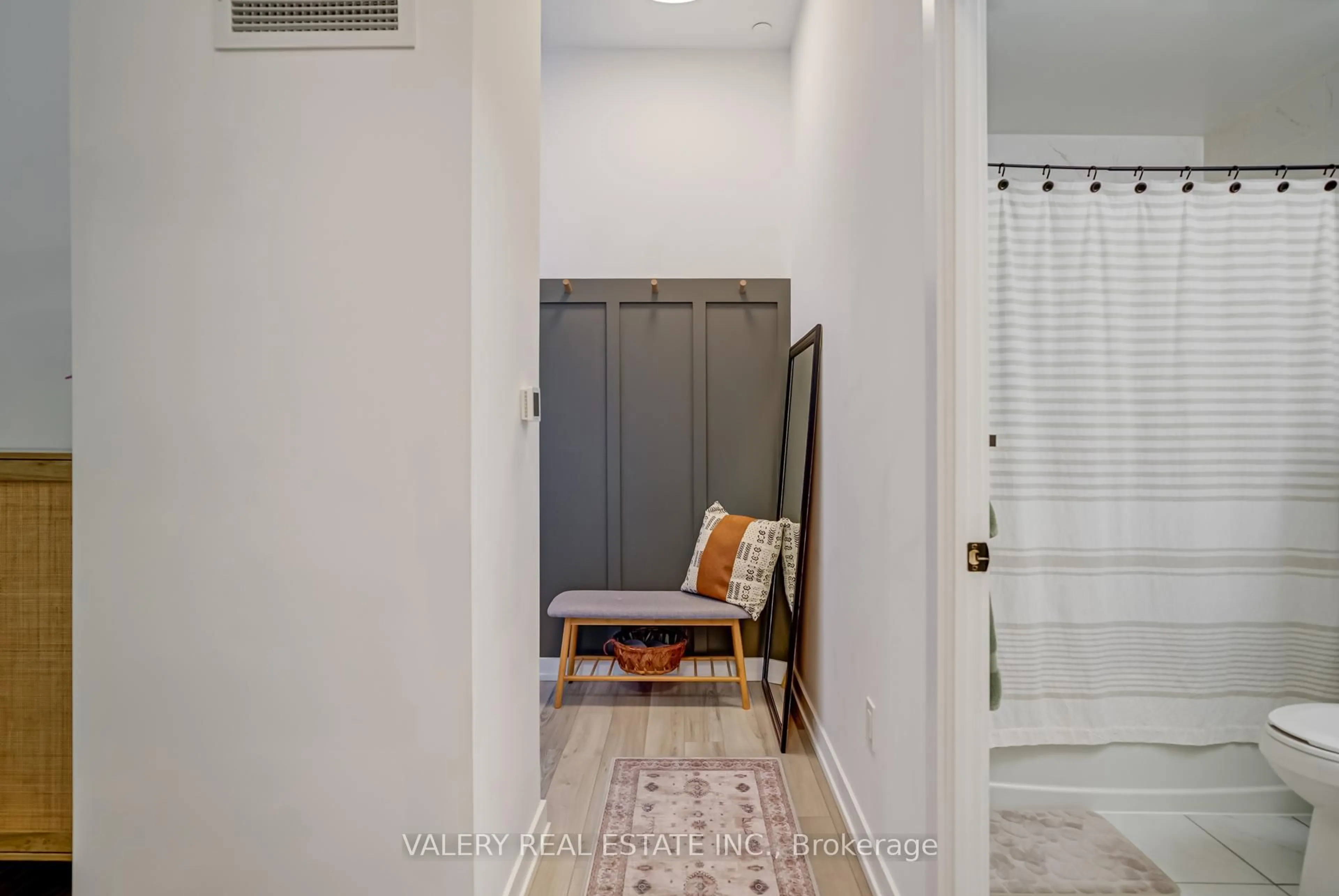Indoor entryway for 1480 Bayly St #708, Pickering Ontario L1W 0C2