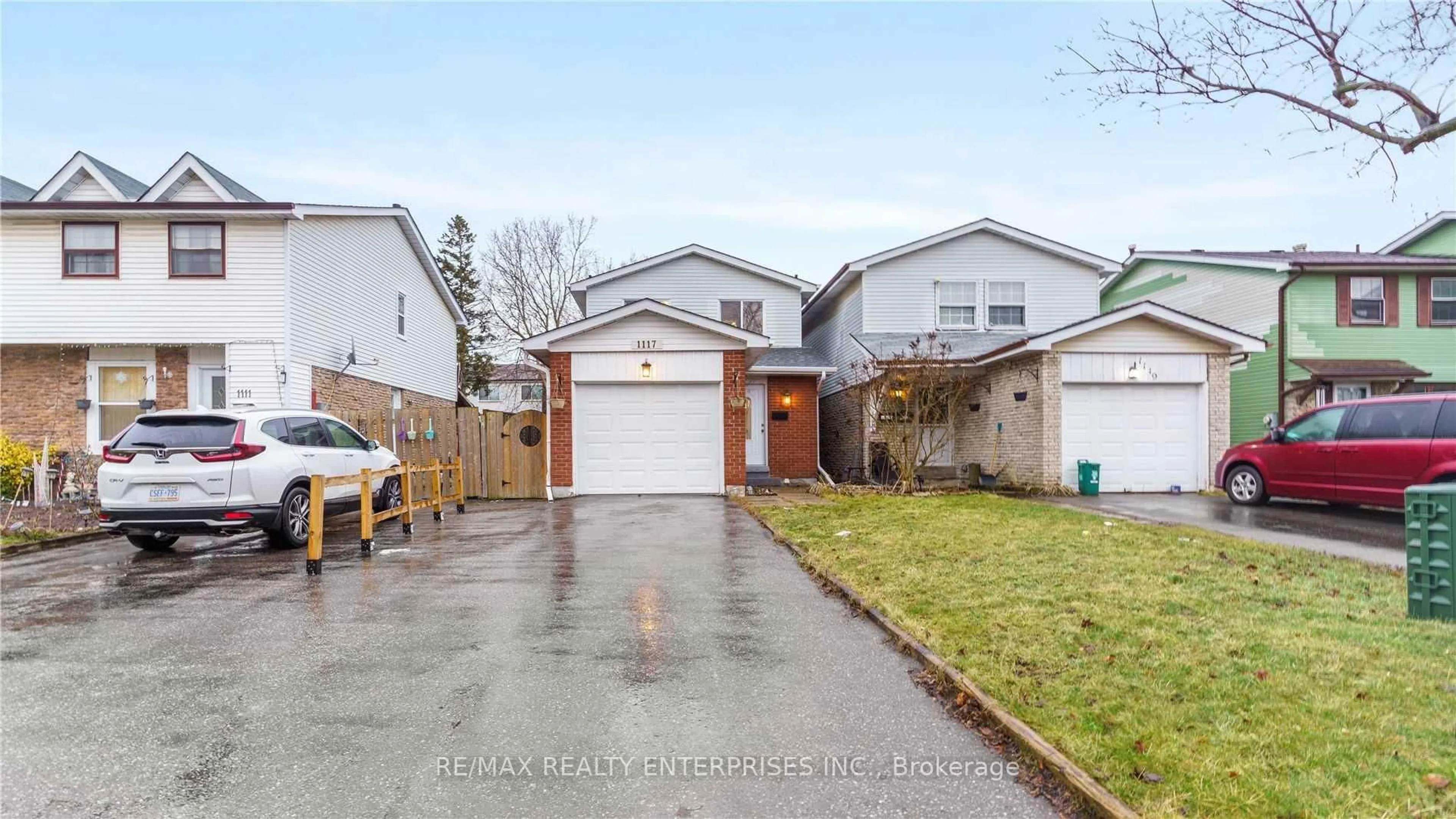 Unknown for 1117 Venus Cres, Oshawa Ontario L1J 6E2