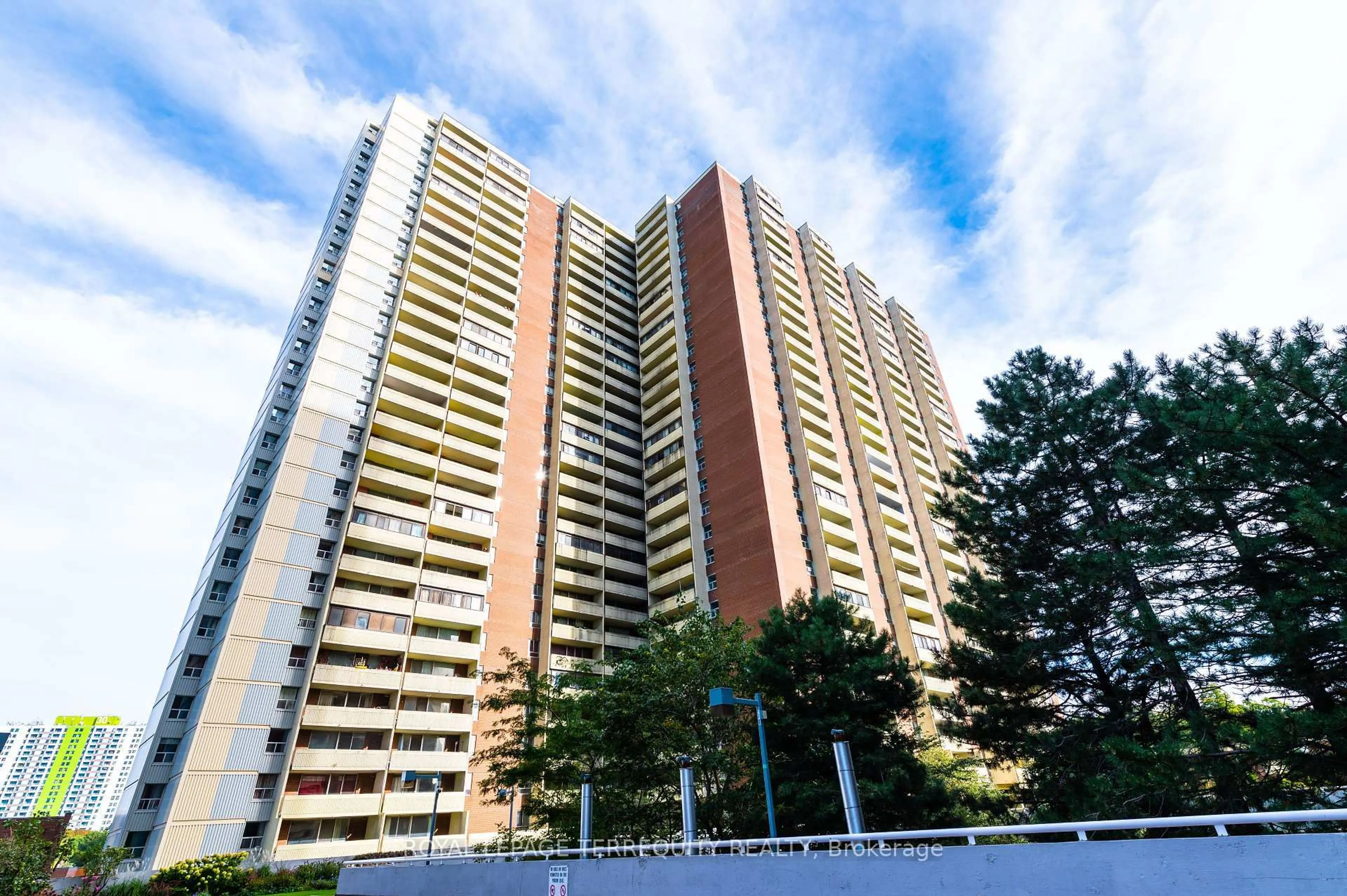 Unknown for 5 Massey Sq #2807, Toronto Ontario M4C 5L6