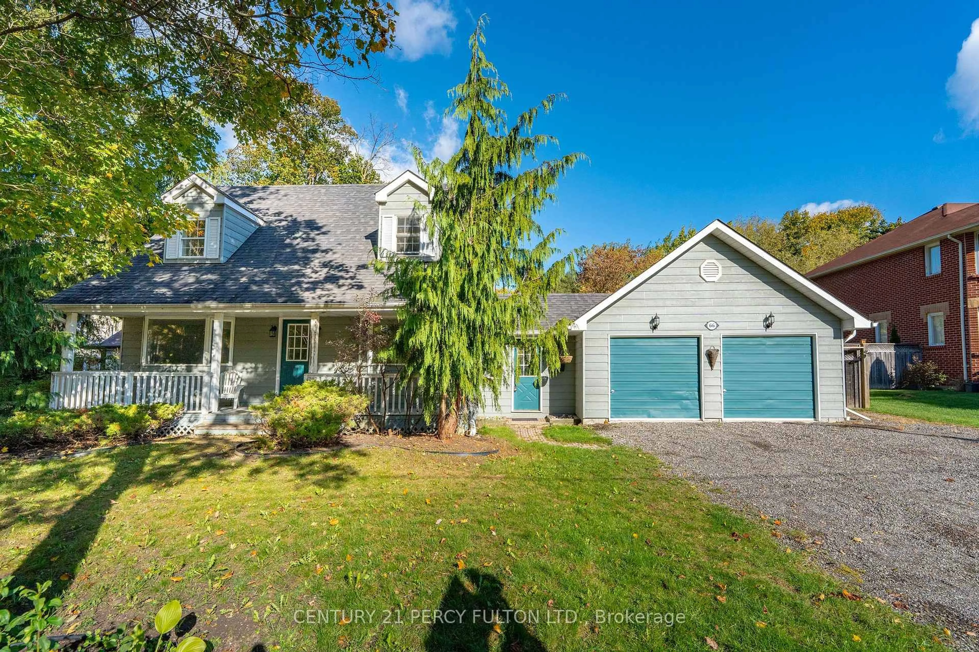 A pic from outside/outdoor area/front of a property/back of a property/a pic from drone, street for 66 Twyn Rivers Dr, Pickering Ontario L1V 6L1