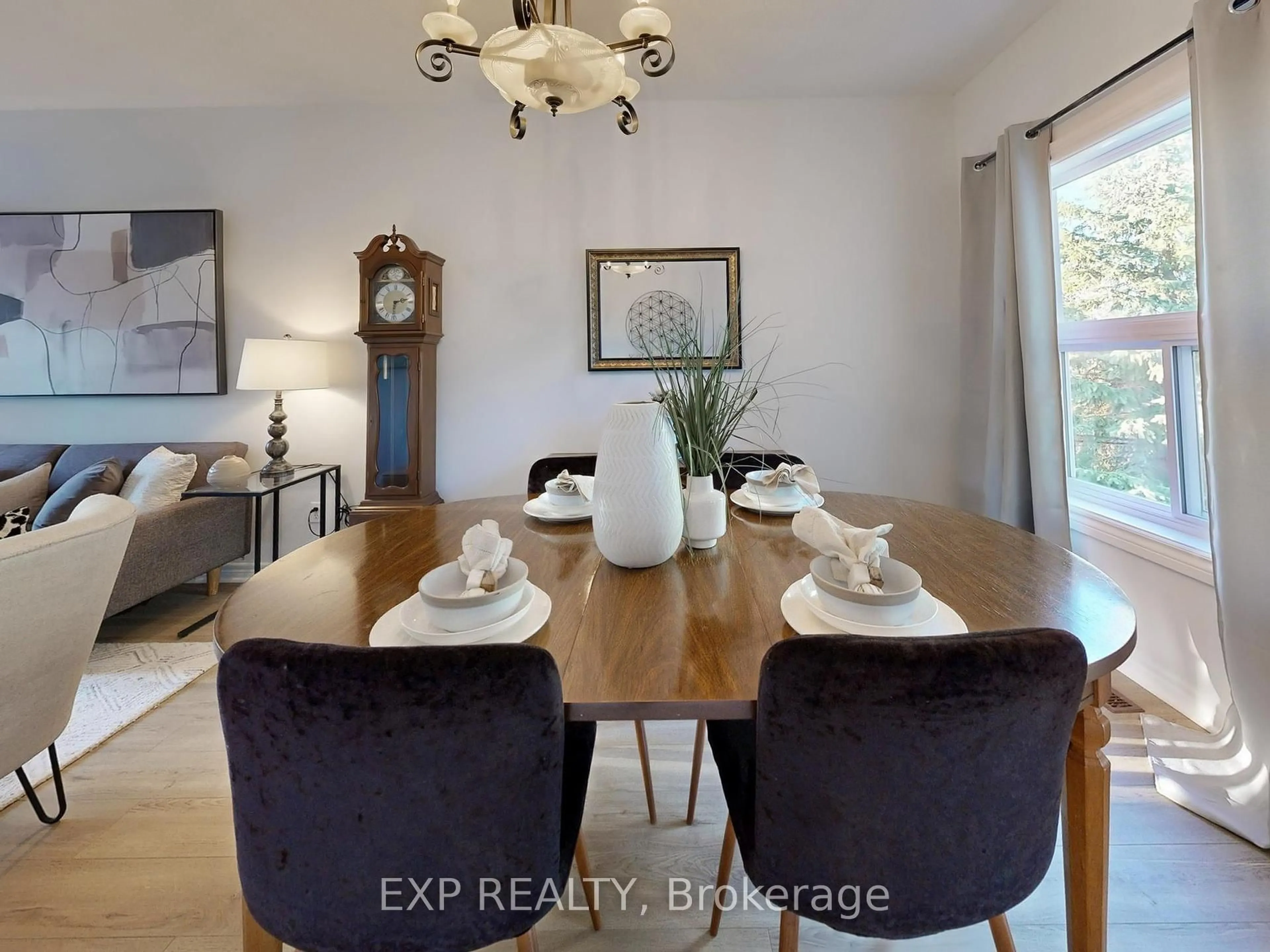 Dining room, unknown for 1151 Gossamer Dr, Pickering Ontario L1X 2T8