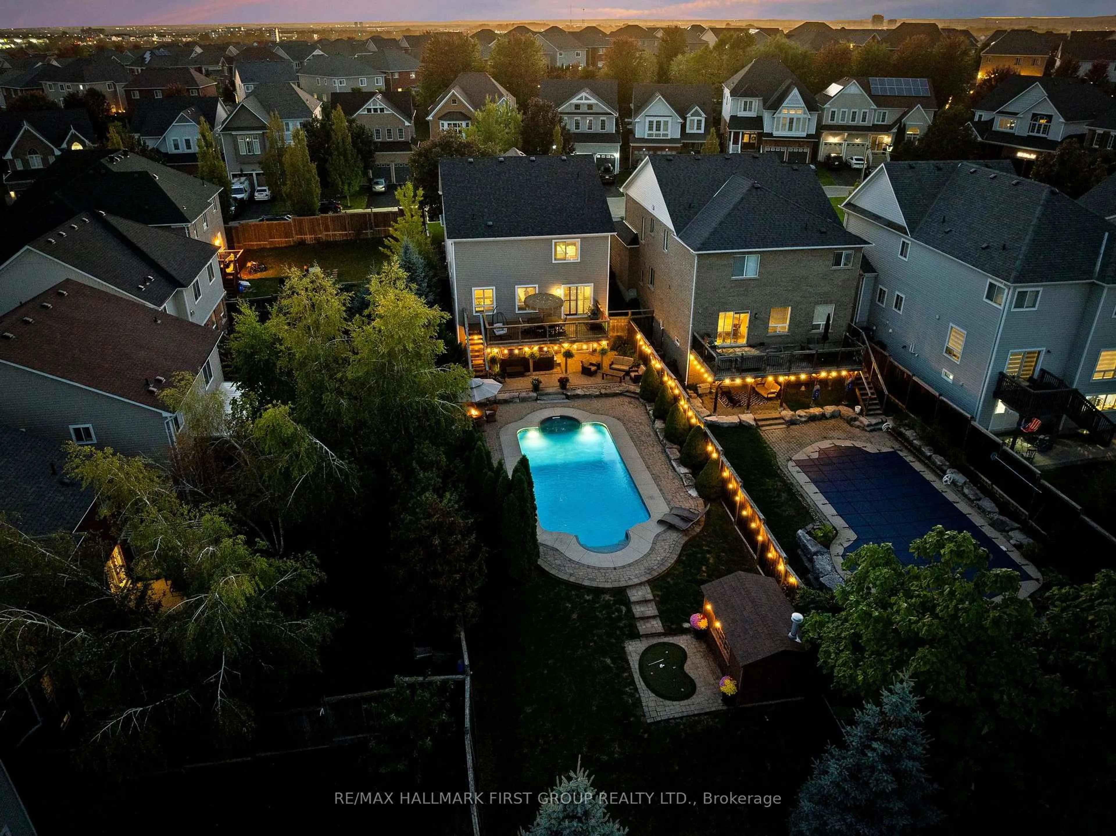 A pic from outside/outdoor area/front of a property/back of a property/a pic from drone, unknown for 1586 Docking Crt, Oshawa Ontario L1K 0H3