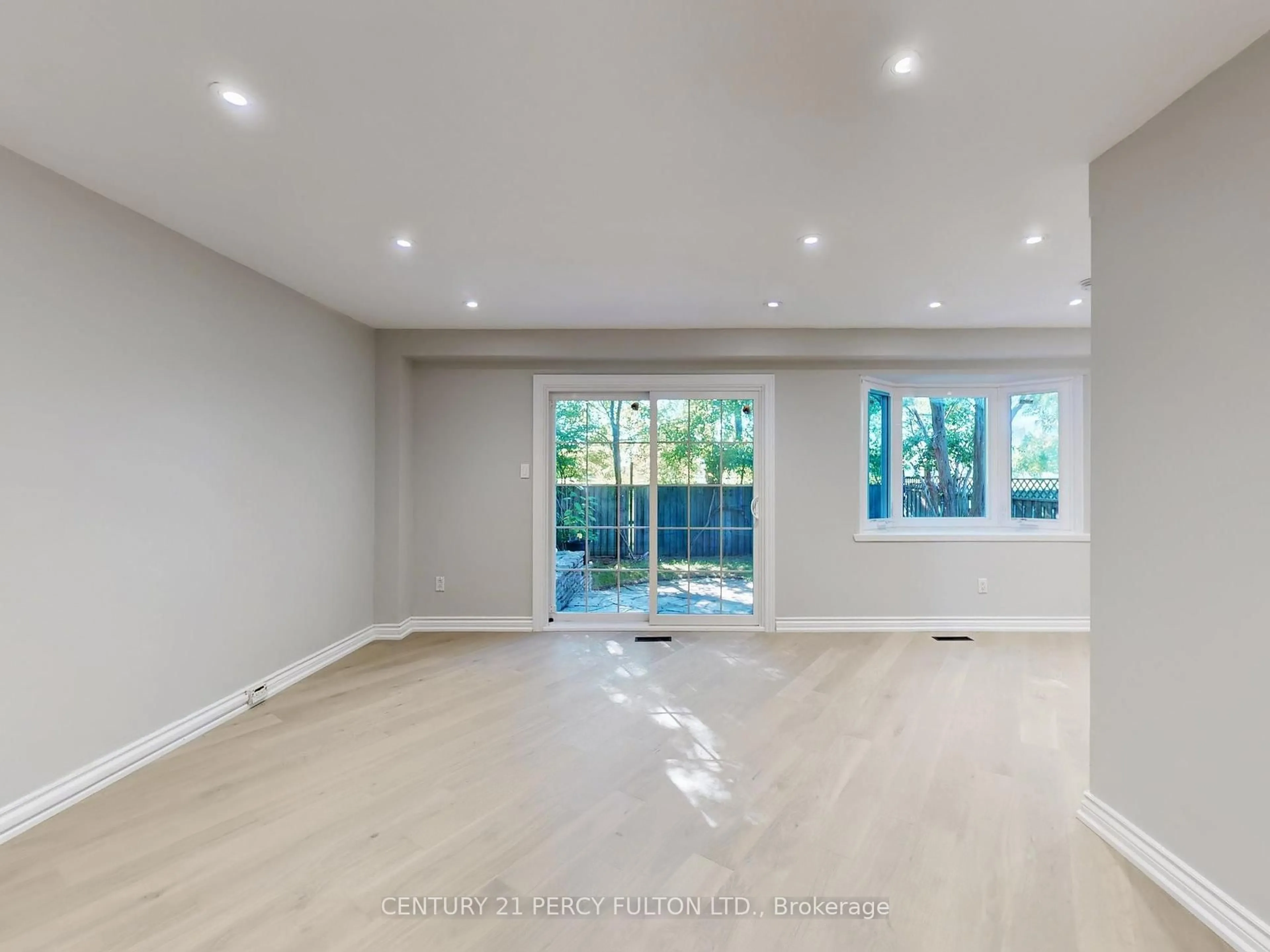 A pic of a room for 1671 Portland Crt, Pickering Ontario L1V 5L5