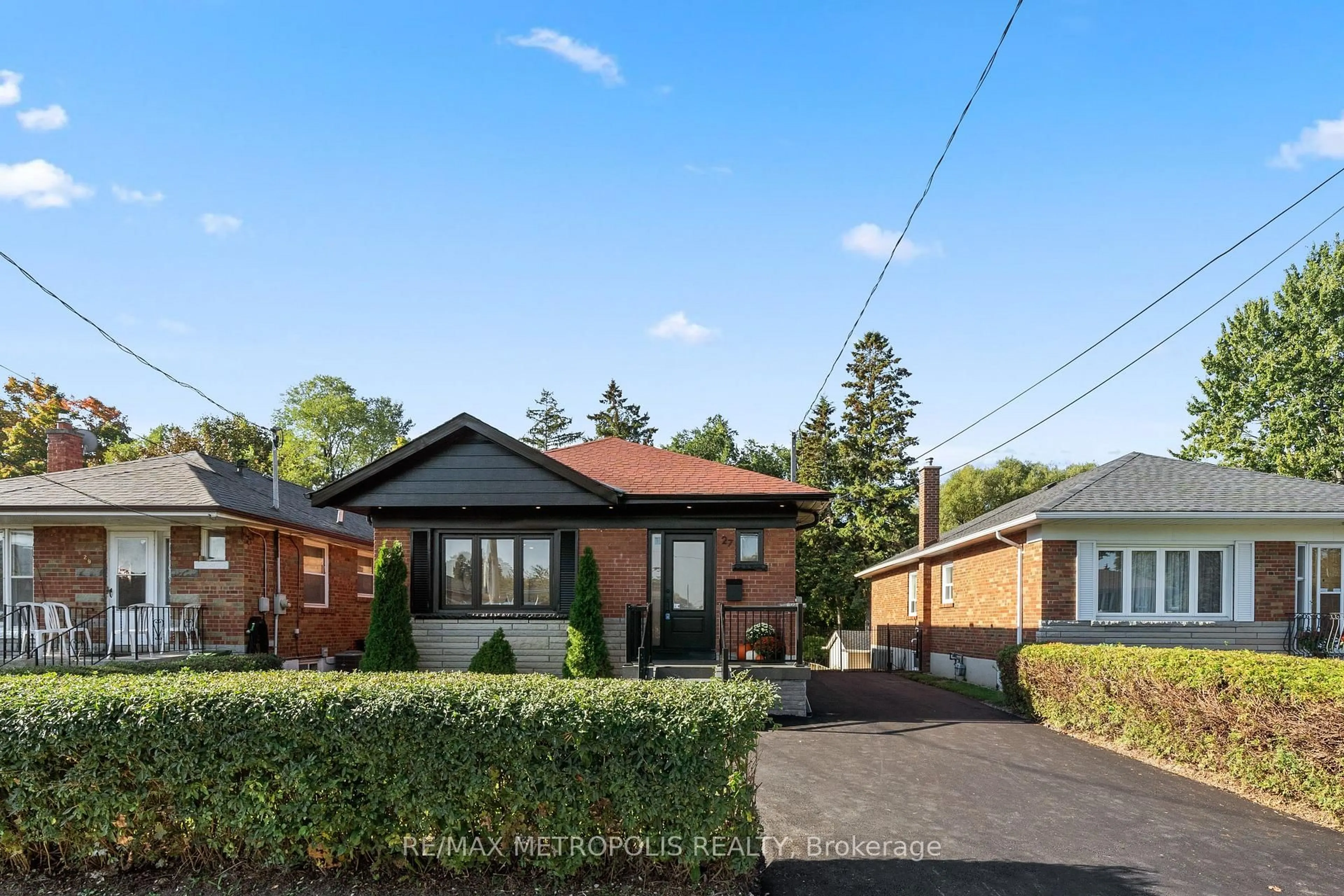 Home with brick exterior material, street for 27 Gully Dr, Toronto Ontario M1K 4W3