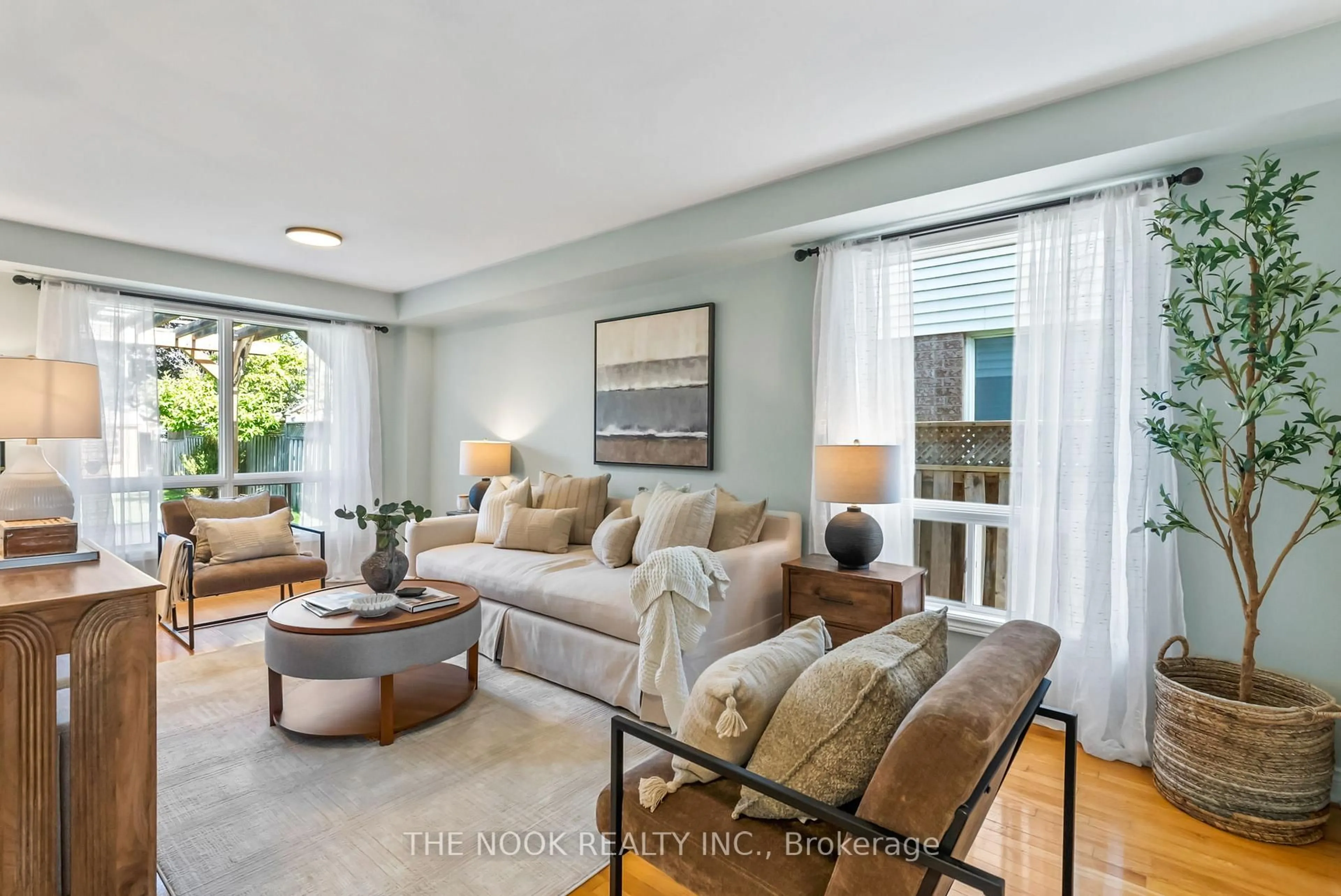 Living room with furniture, unknown for 4 Hearthstone Cres, Clarington Ontario L1E 2X7