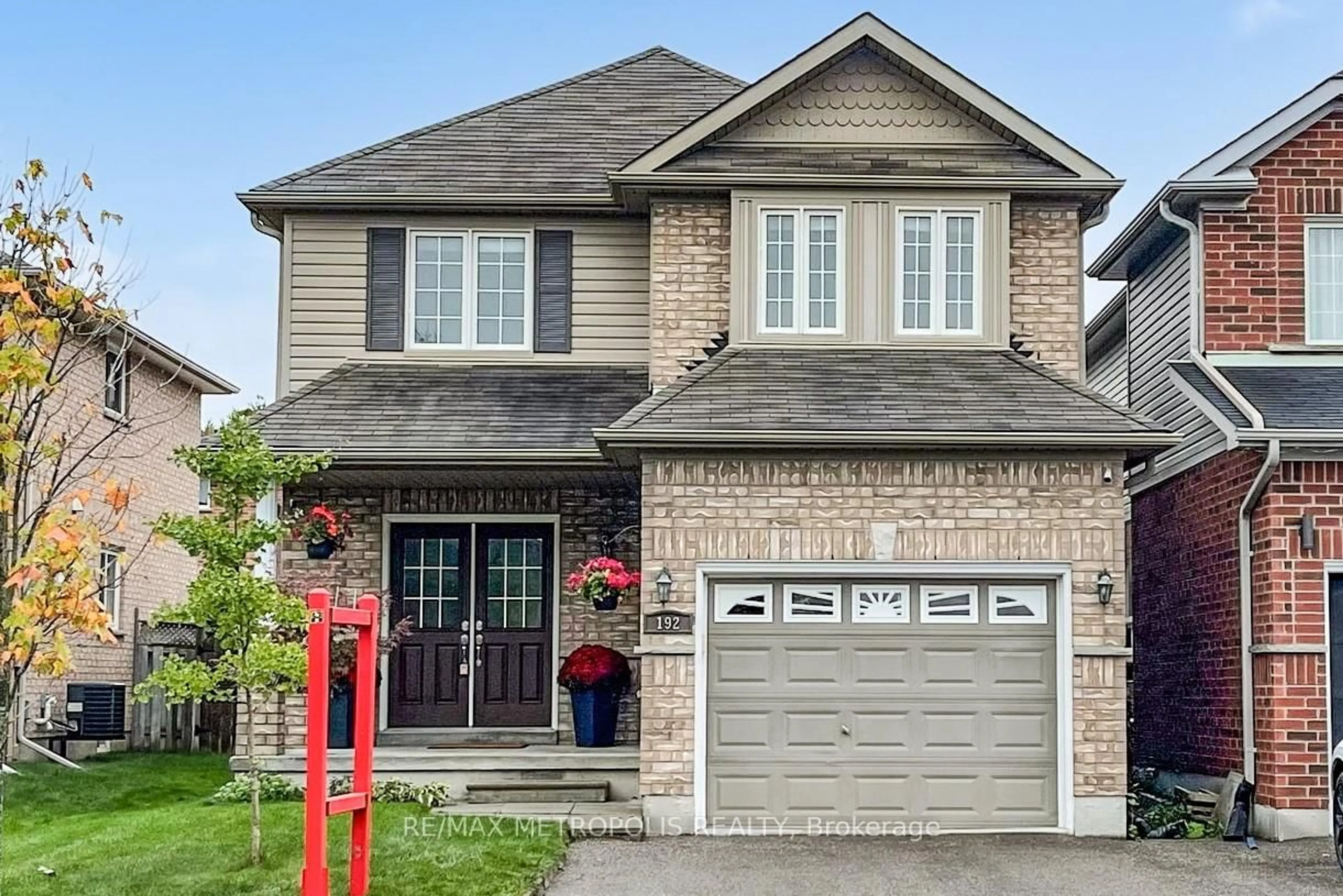 Home with brick exterior material, street for 192 Avondale Dr, Clarington Ontario L1E 0G2