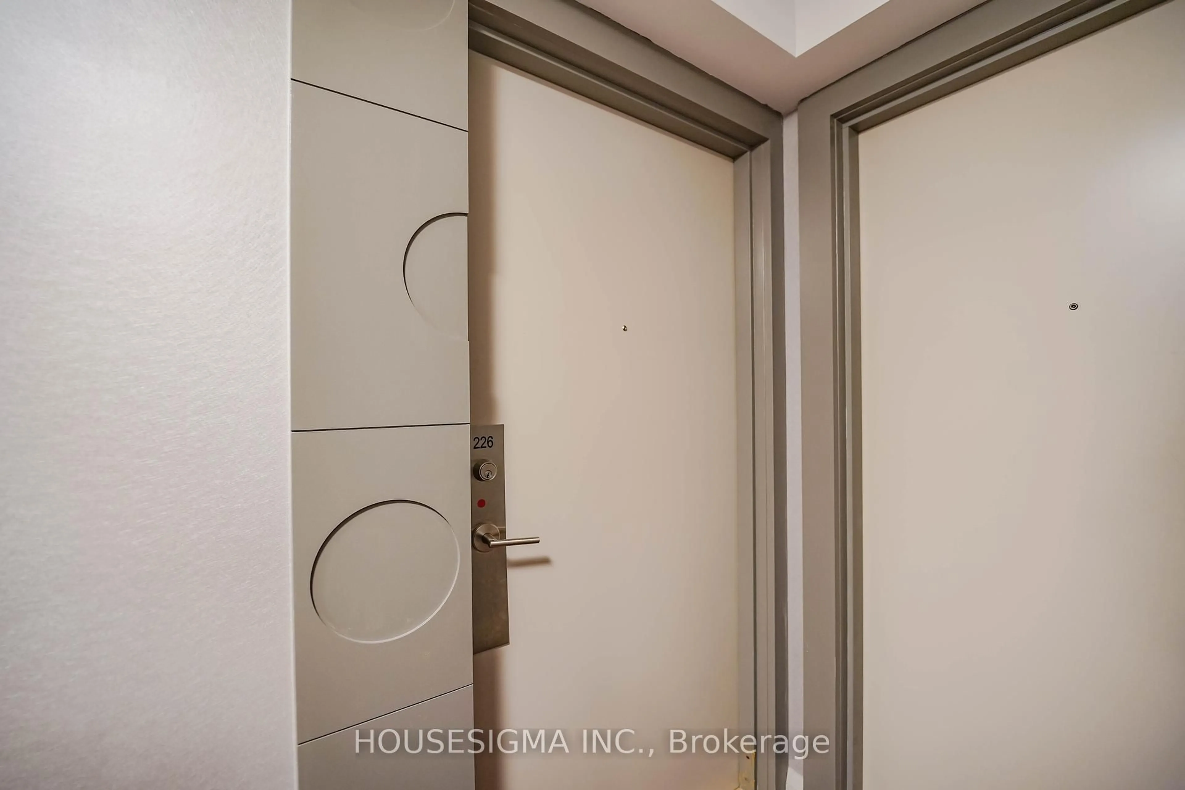 Storage room or clothes room or walk-in closet for 20 Meadowglen Pl #226, Toronto Ontario M1G 0A9