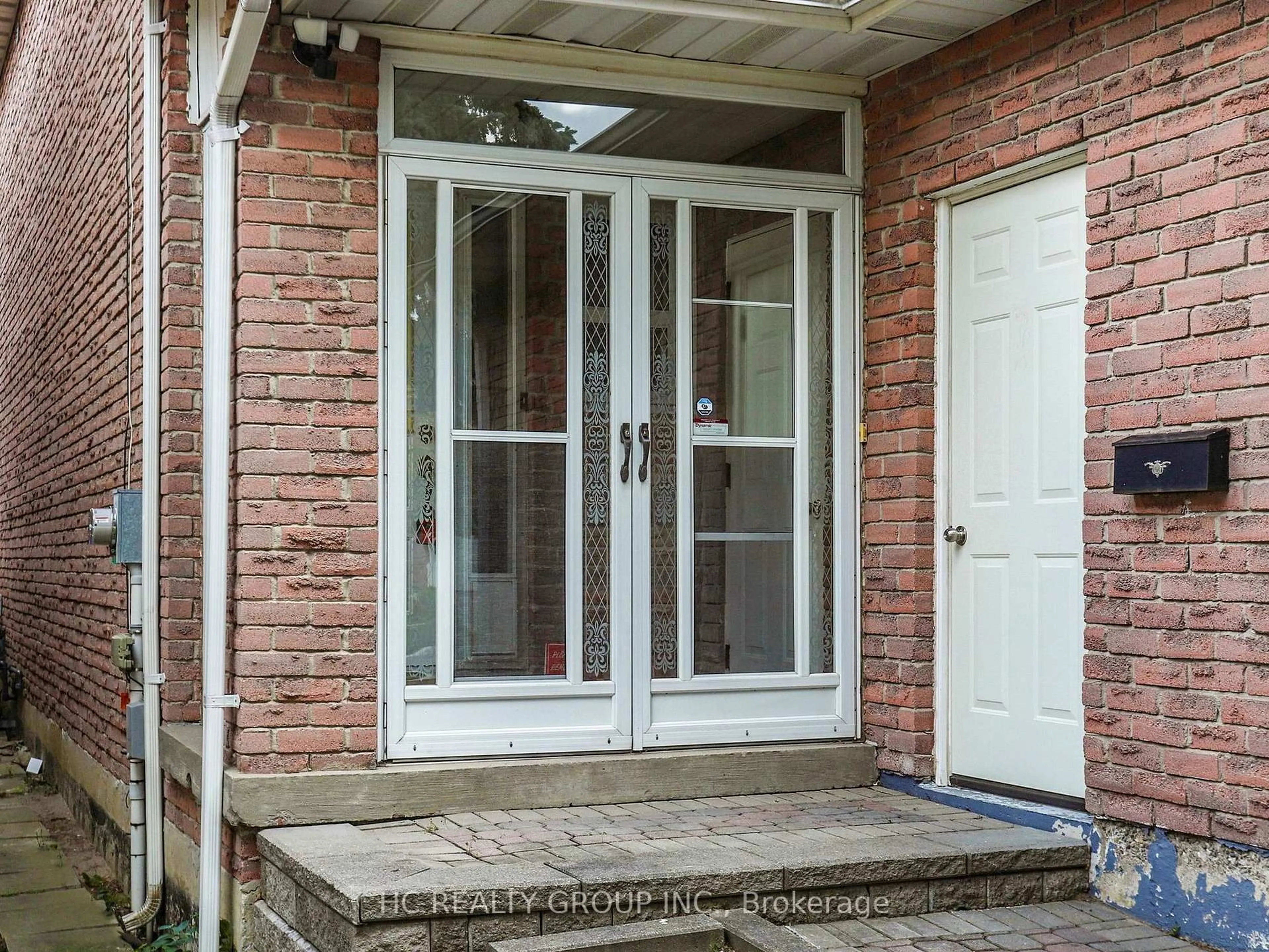 Indoor entryway for 8 Bethany Leigh Dr, Toronto Ontario M1V 2N7