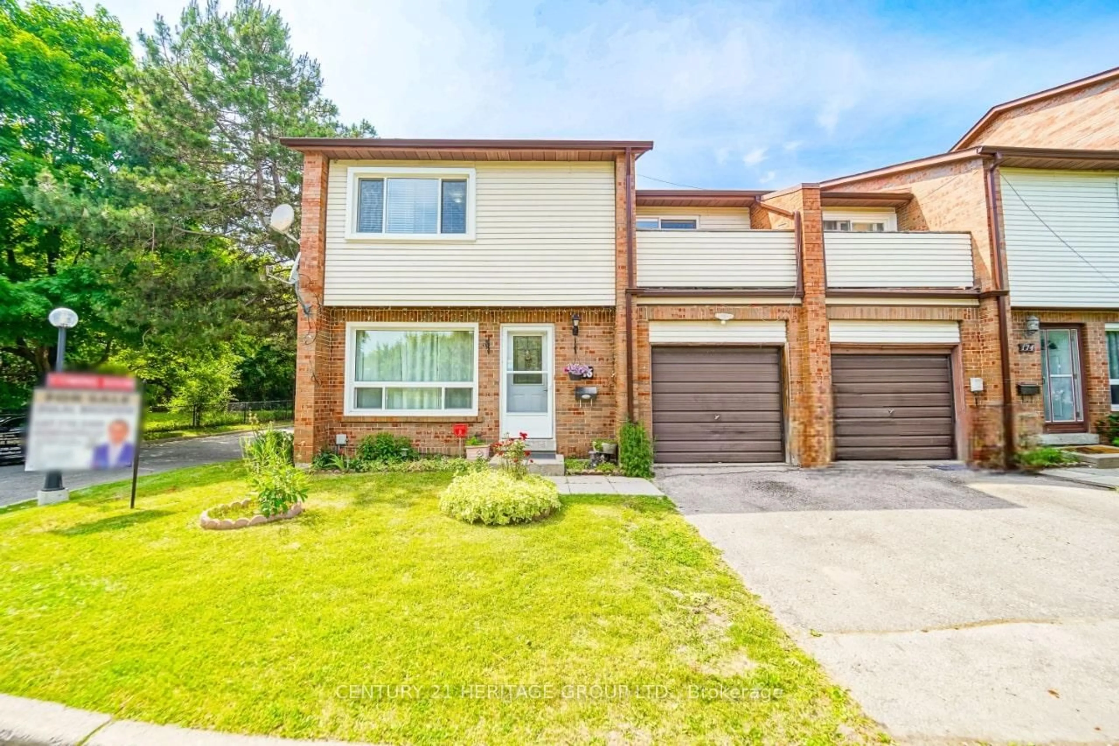 Home with brick exterior material, street for 90 Wingarden Crt #176, Toronto Ontario M1B 2K3