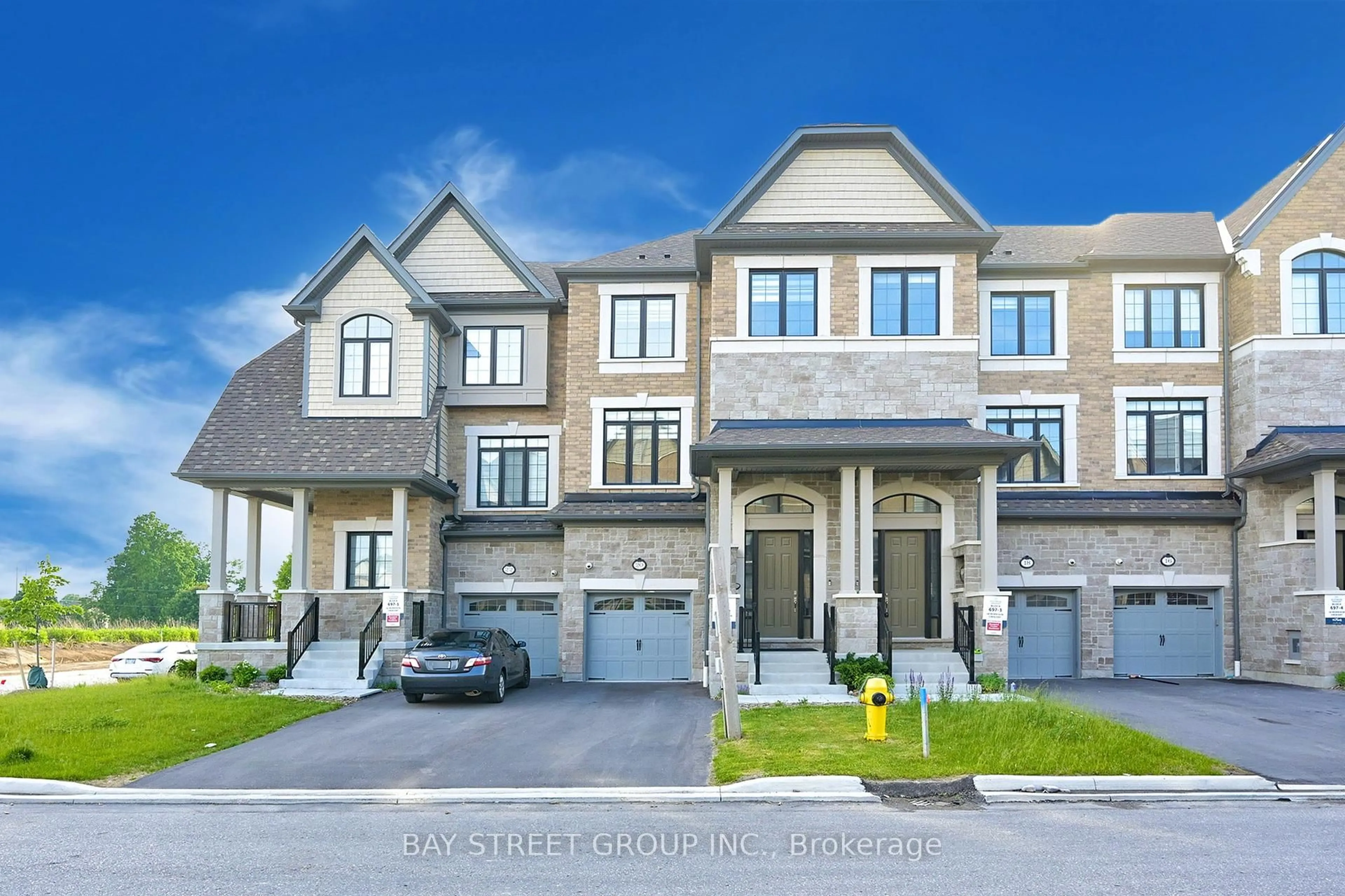 Unknown for 20 Morrison Cres, Whitby Ontario L1P 1V4
