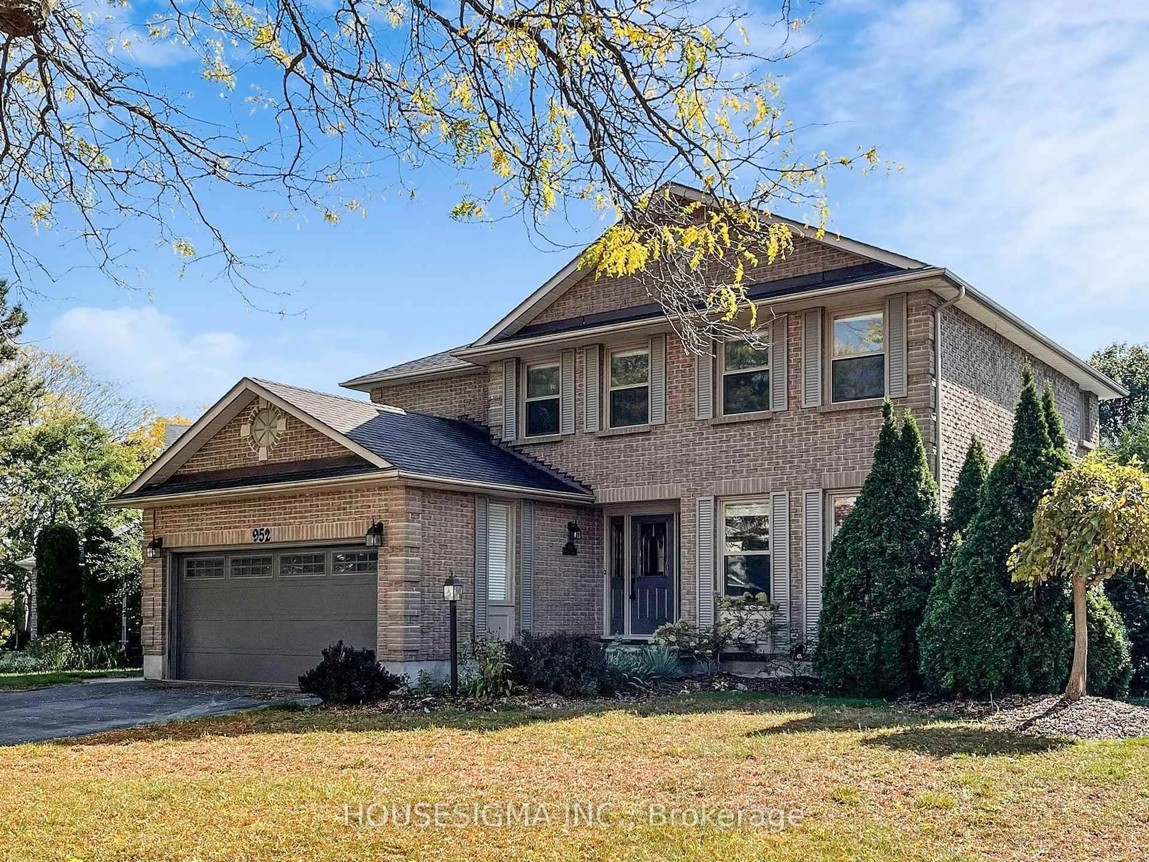 Home with brick exterior material, street for 952 Peggoty Circ, Oshawa Ontario L1K 2G5