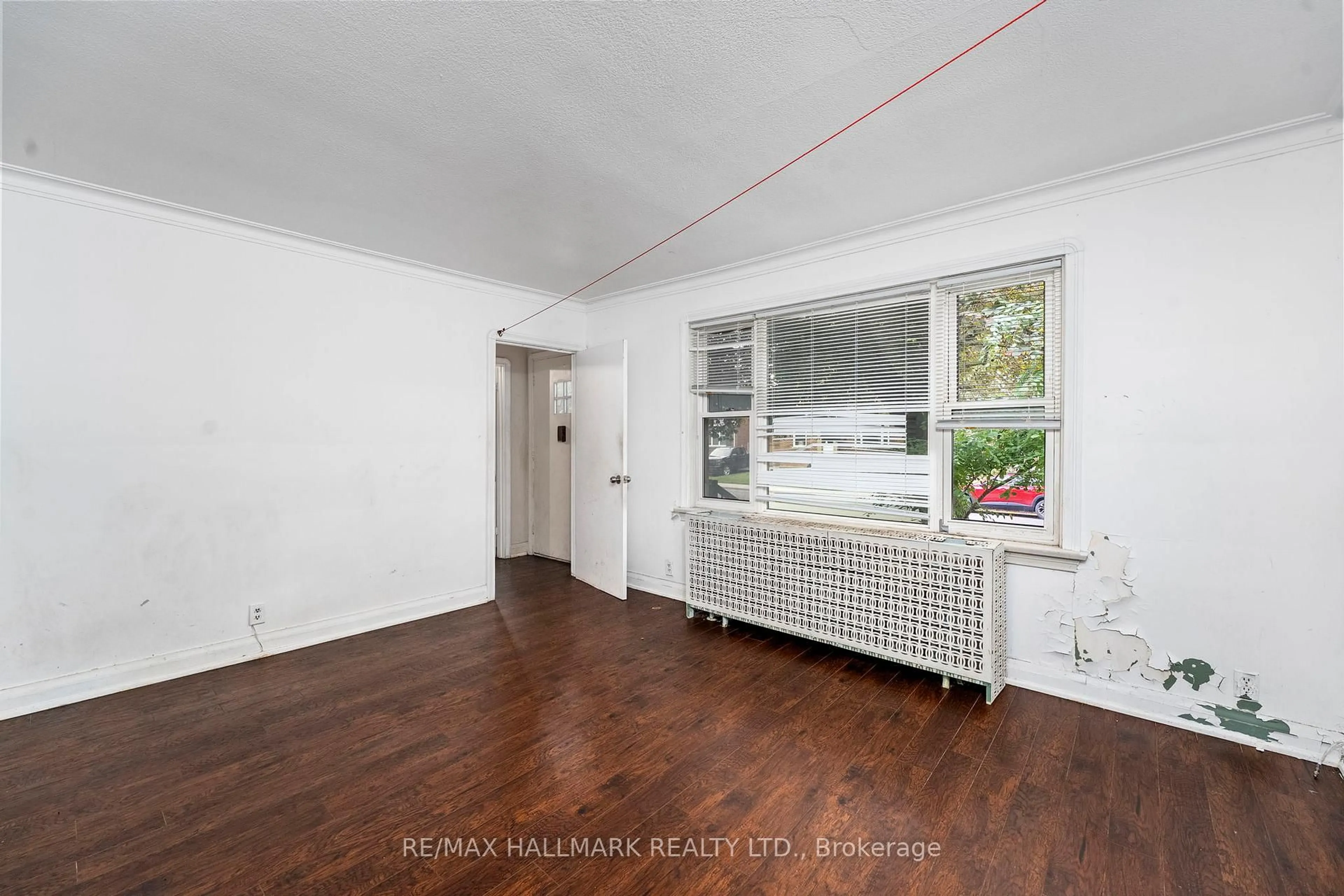 A pic of a room for 21 Plaxton Dr, Toronto Ontario M4B 2P6