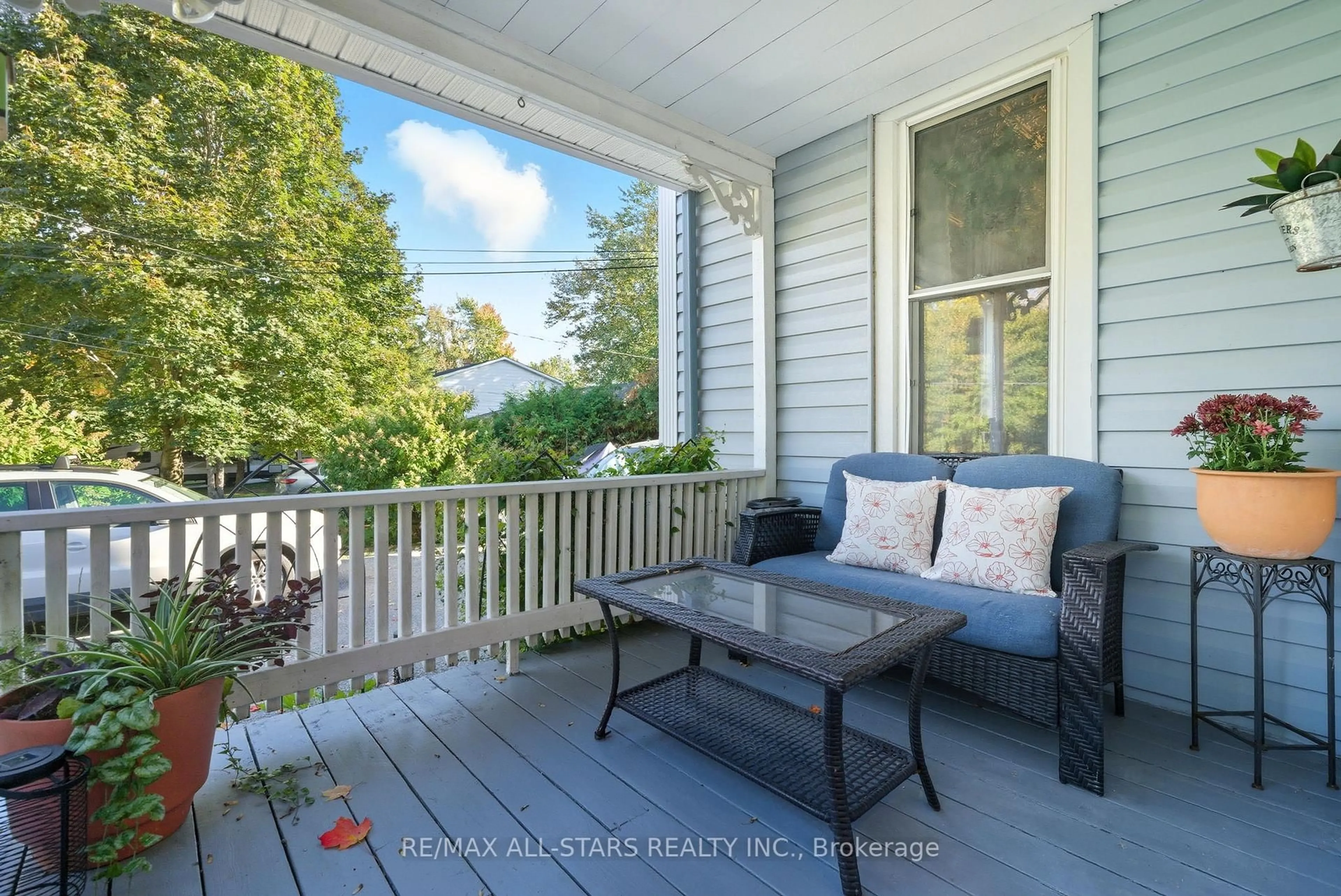 Patio, unknown for 20 Keene St, Scugog Ontario L0C 1G0