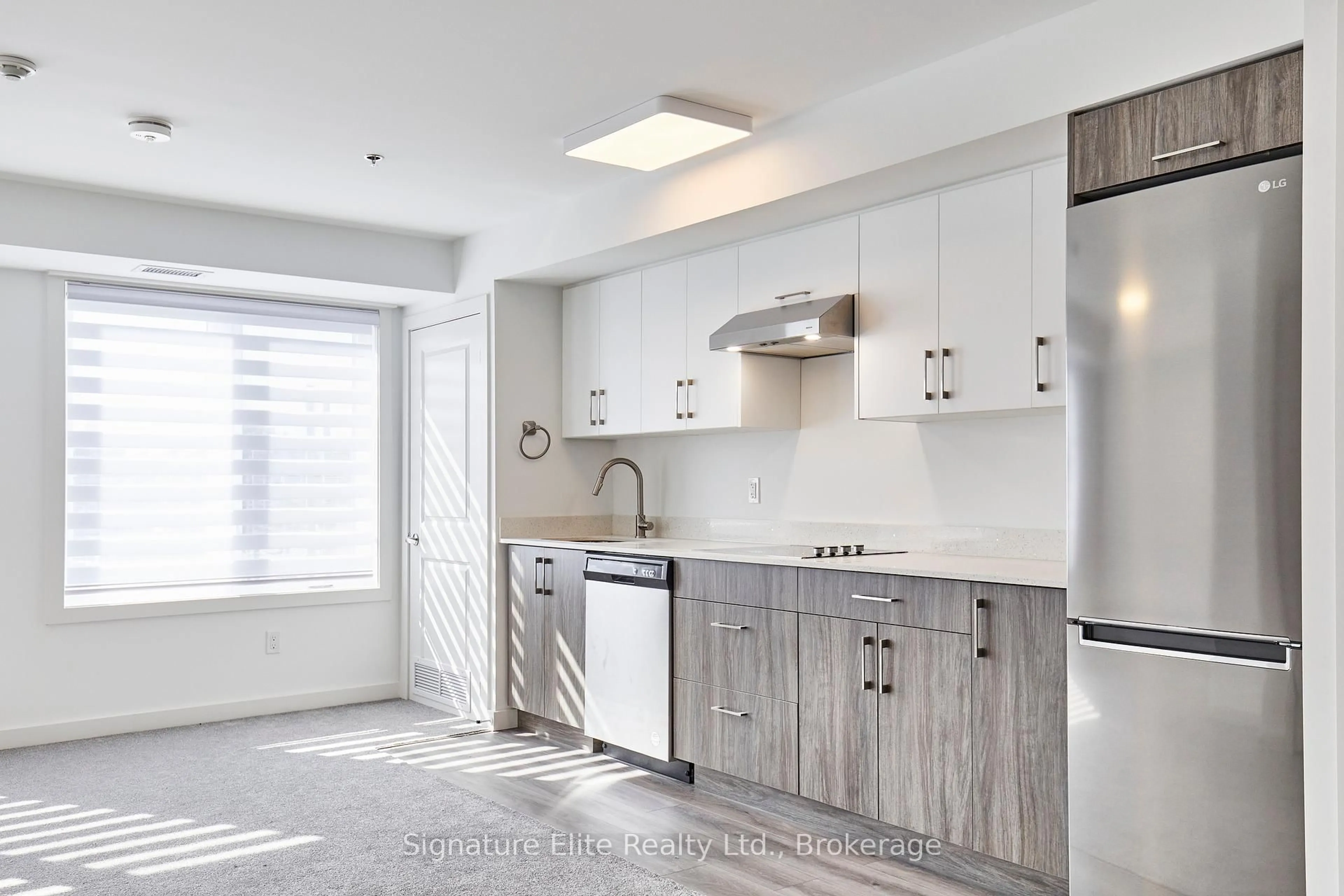 Open concept kitchen, ceramic/tile floor for 45 Connaught Ave #305, Toronto Ontario M4L 2V8