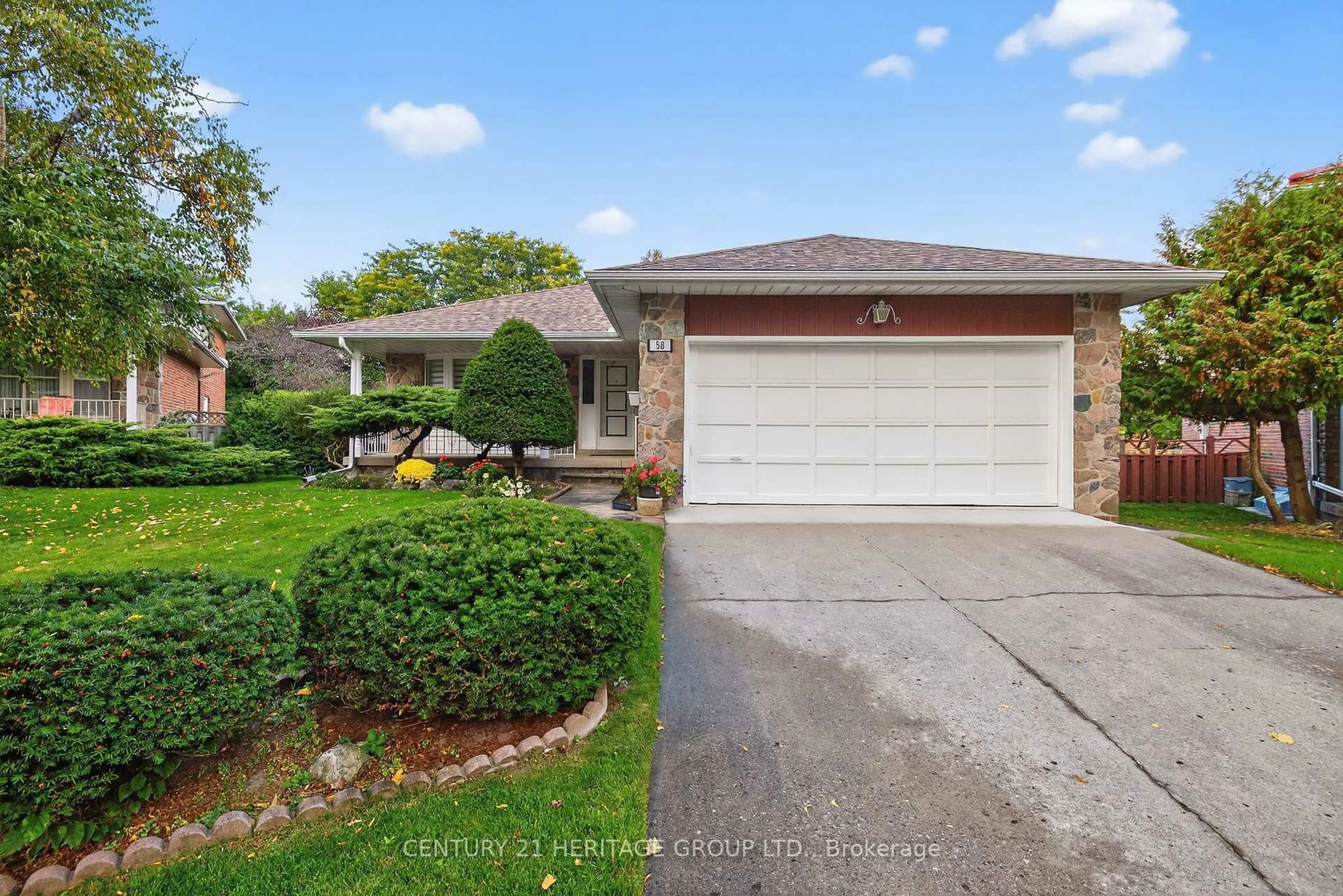 A pic from outside/outdoor area/front of a property/back of a property/a pic from drone, street for 58 Morgandale Cres, Toronto Ontario M1W 1S3