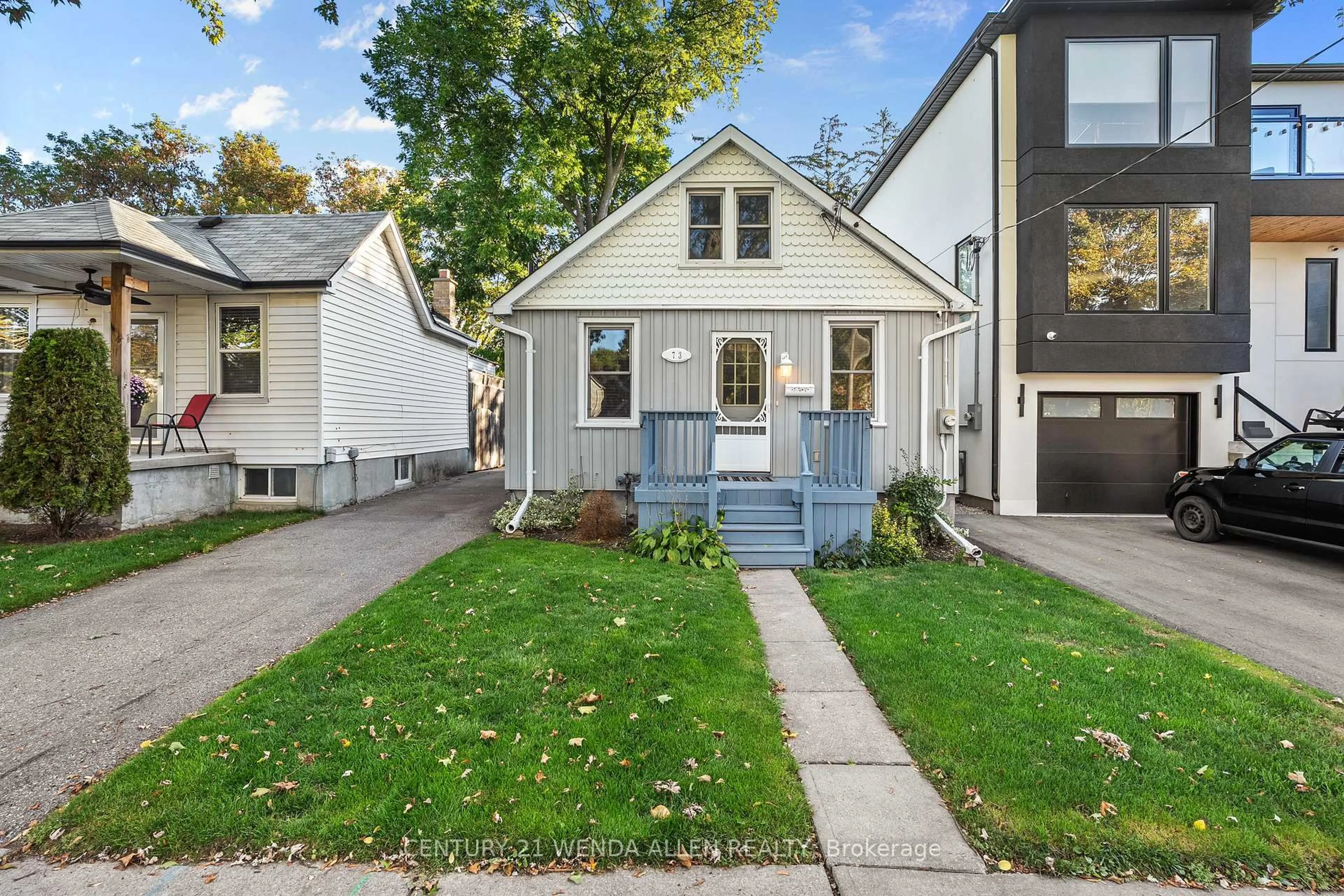 Home with vinyl exterior material, street for 73 Montrave Ave, Oshawa Ontario L1J 4R6