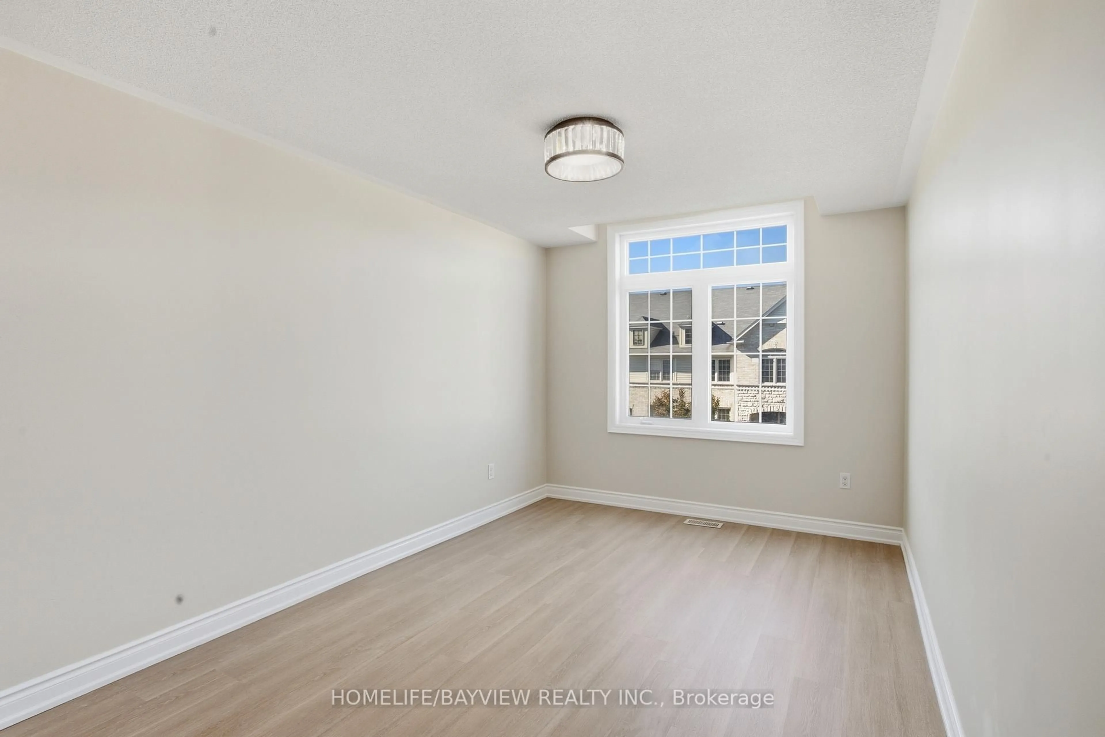 A pic of a room for 41 Linnell St, Ajax Ontario L1Z 0K8