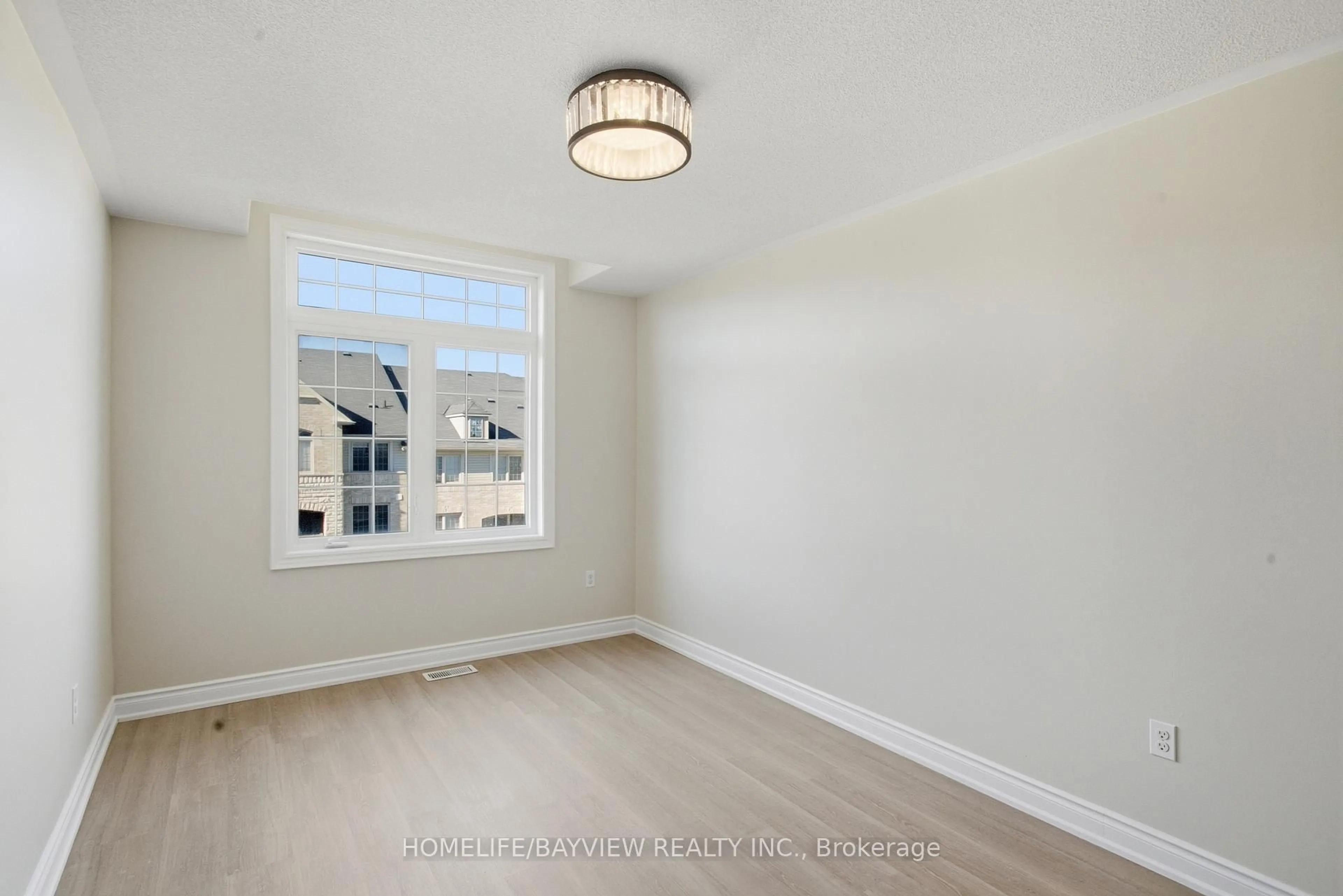 A pic of a room for 41 Linnell St, Ajax Ontario L1Z 0K8