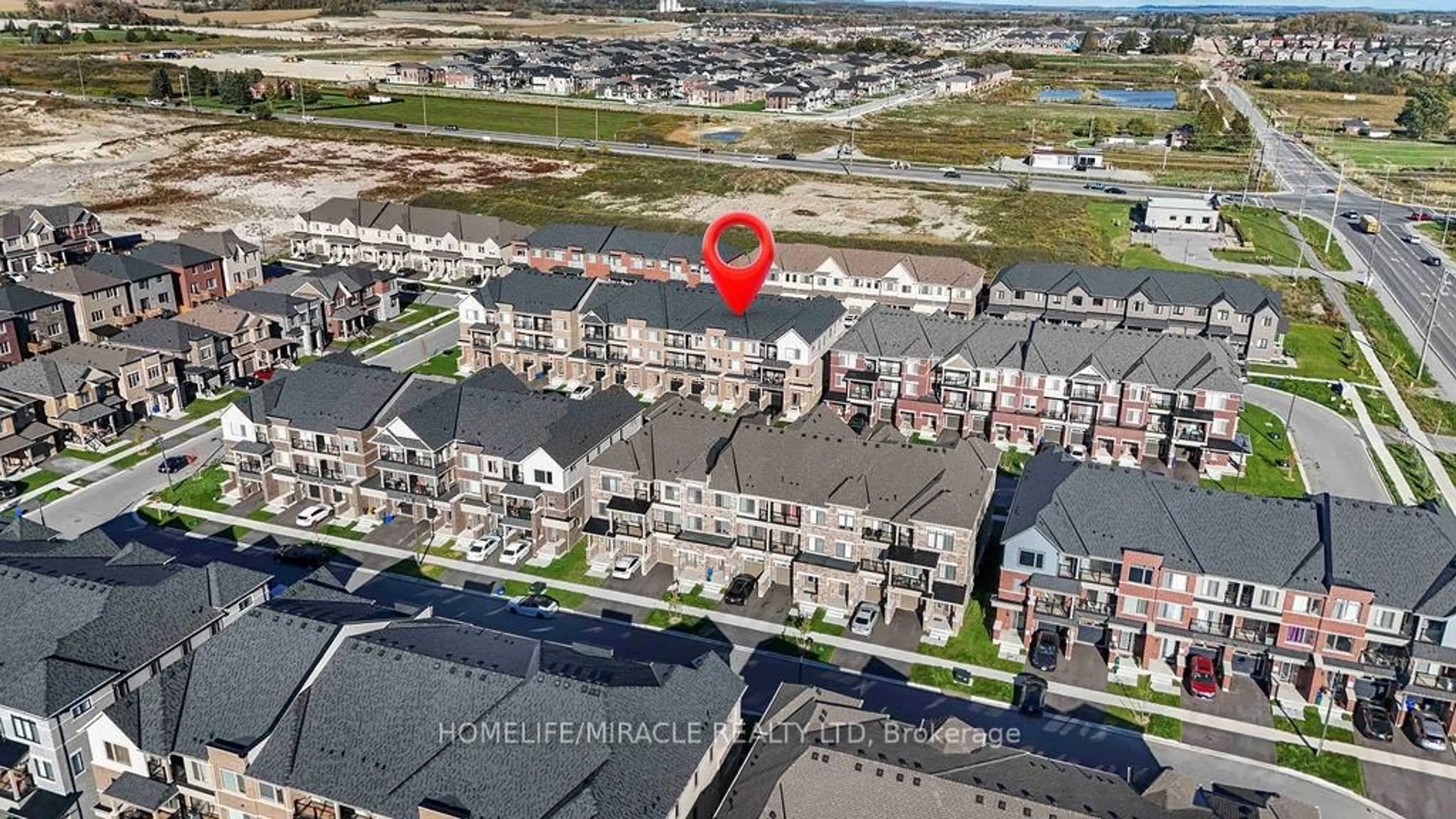 A pic from outside/outdoor area/front of a property/back of a property/a pic from drone, city buildings view from balcony for 1115 Lockie Dr, Oshawa Ontario L1L 0R9