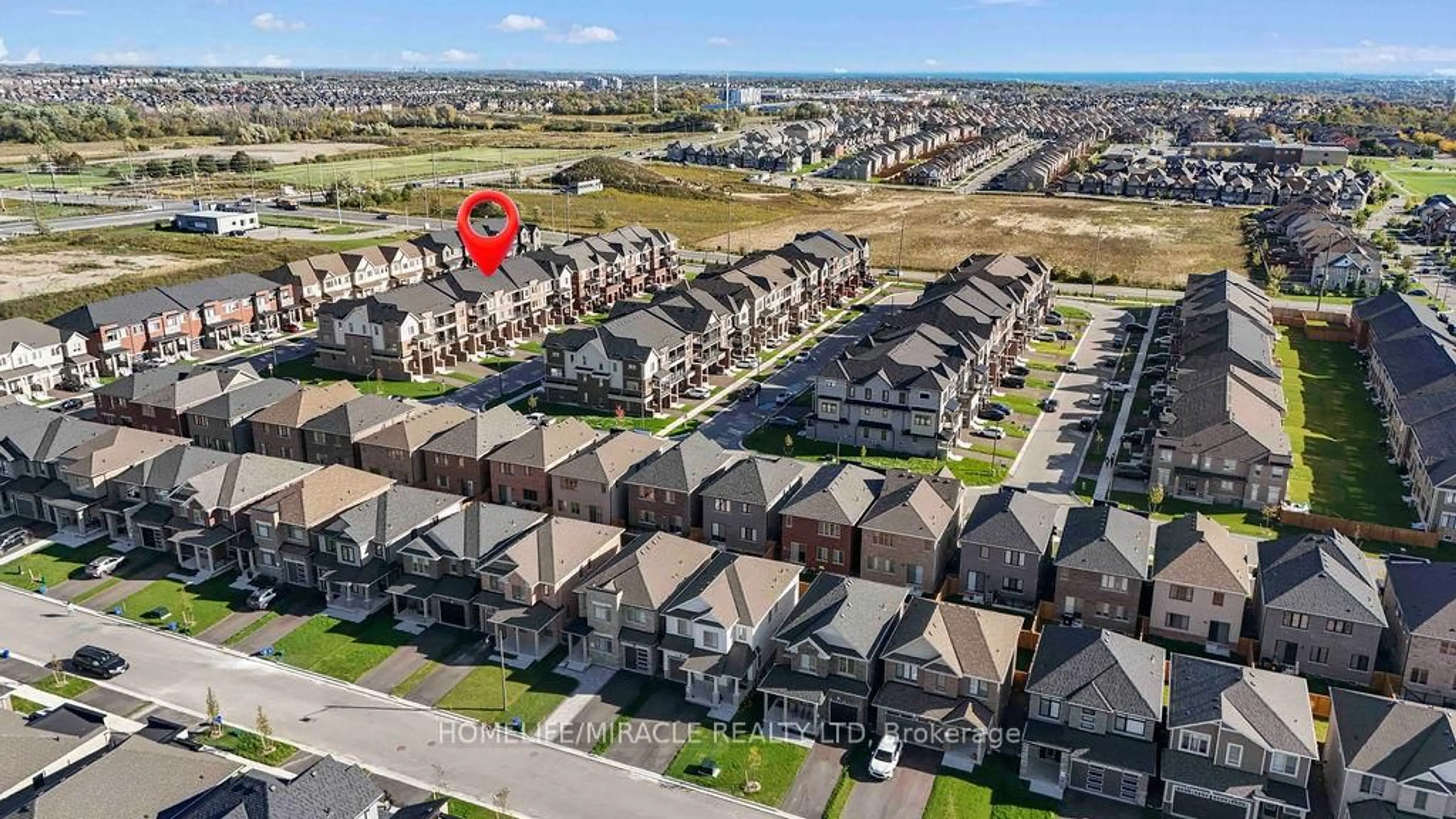 A pic from outside/outdoor area/front of a property/back of a property/a pic from drone, unknown for 1115 Lockie Dr, Oshawa Ontario L1L 0R9