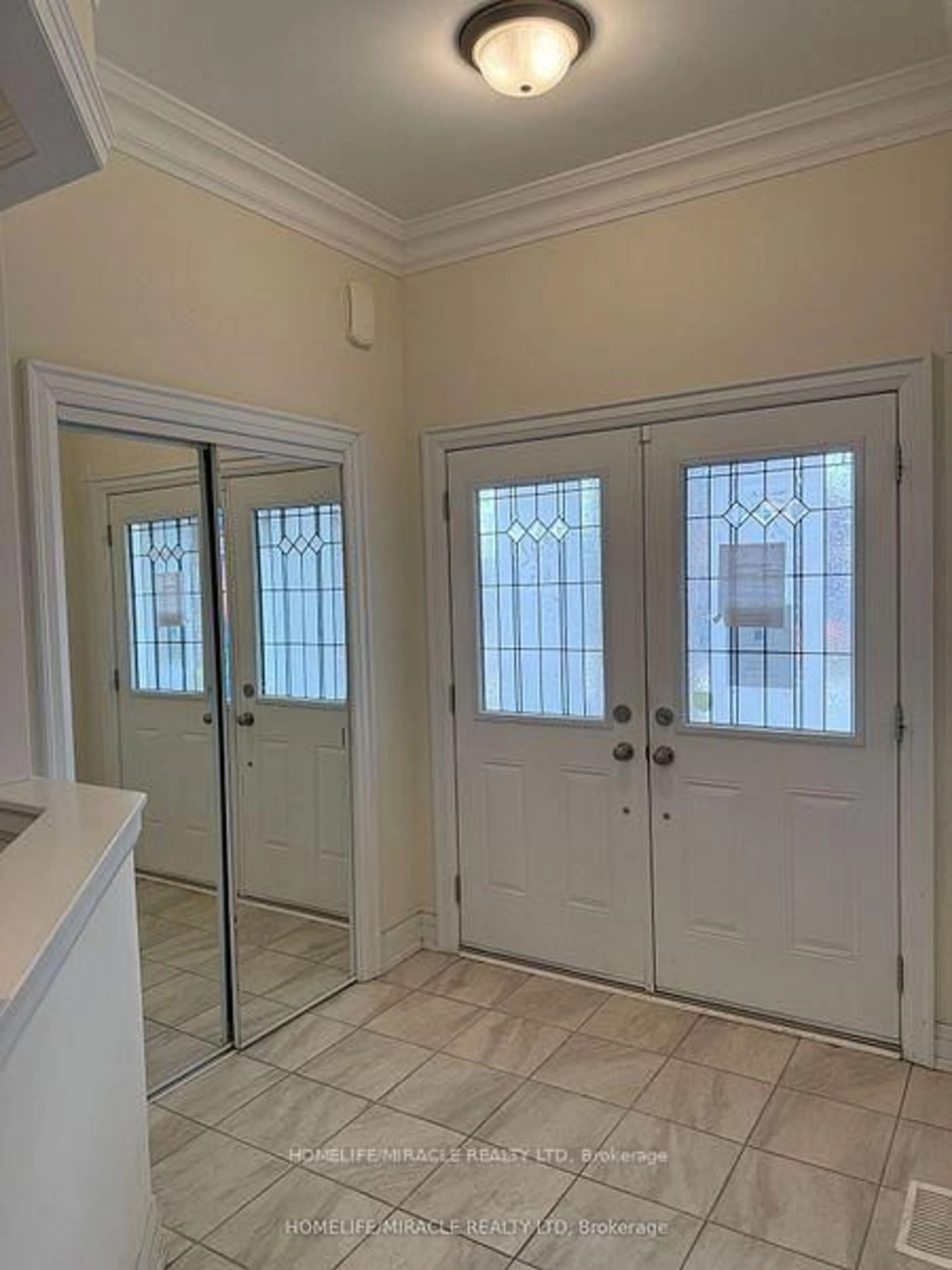 Indoor entryway for 697 Audley Rd, Ajax Ontario L1Z 0T7