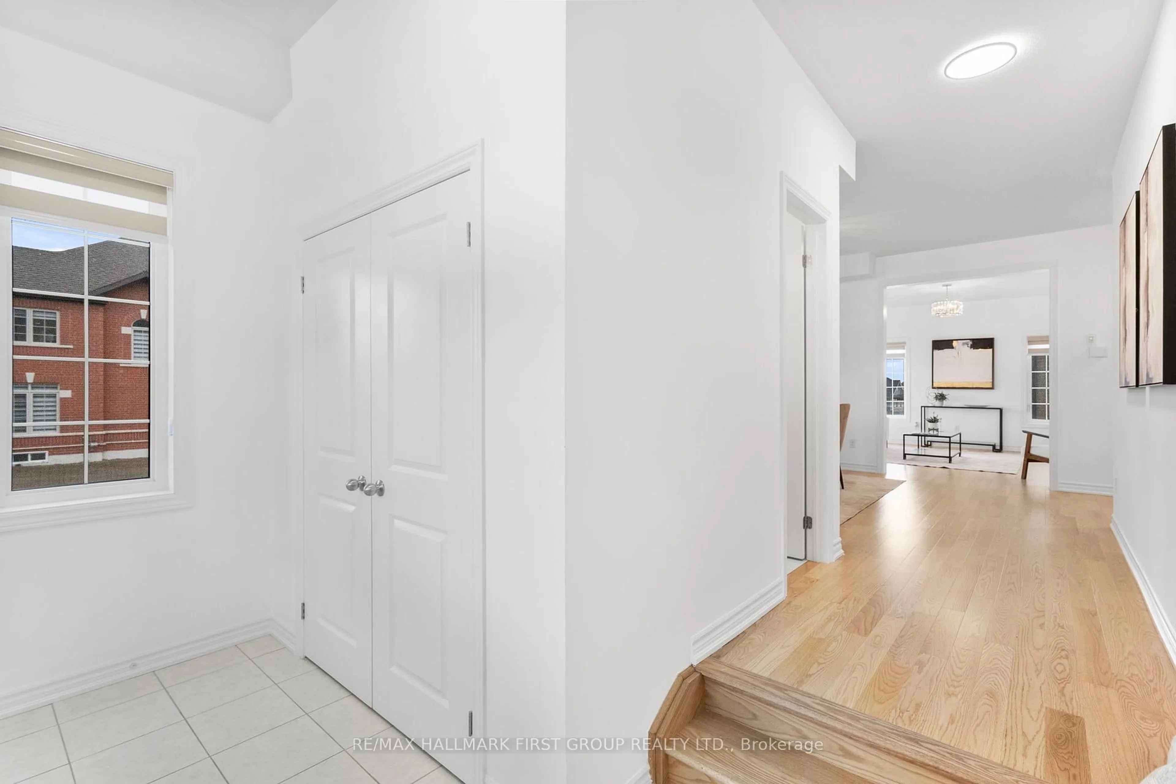 Unknown for 1119 Skyridge Blvd, Pickering Ontario L1X 0M8