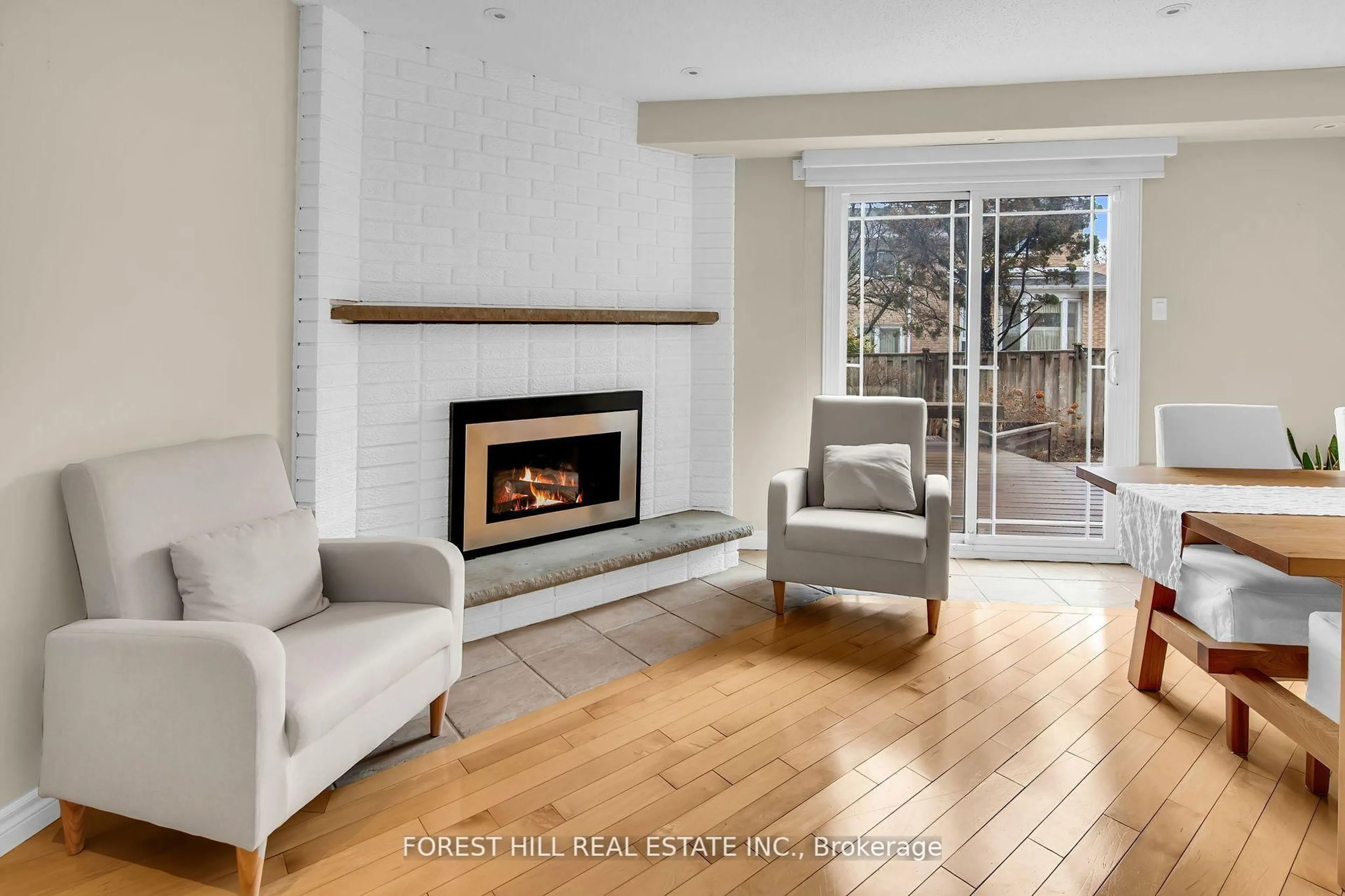 Living room with furniture, unknown for 23 Tarsus Cres, Toronto Ontario M1C 3W6