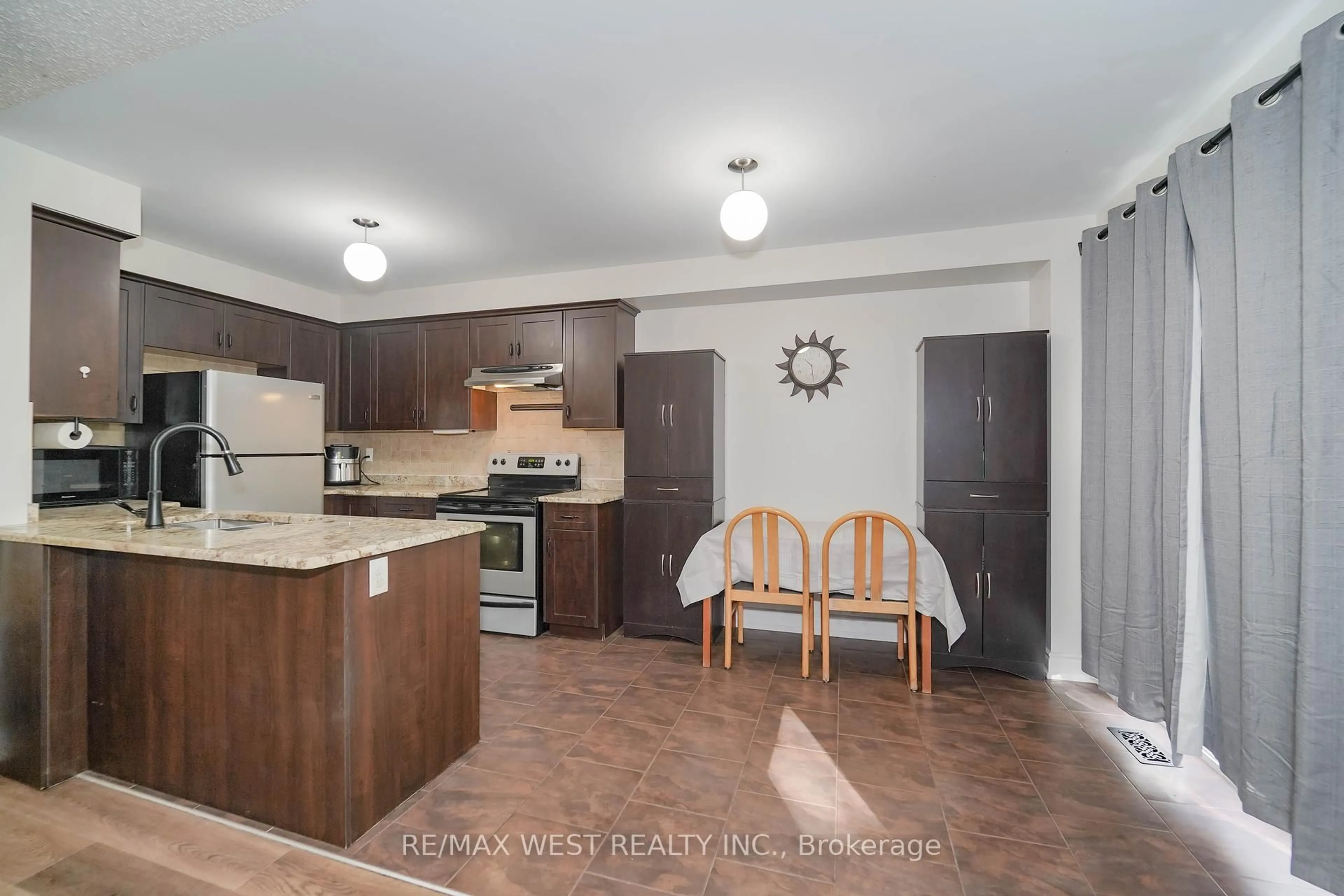 Unknown for 715 Grandview St #36, Oshawa Ontario L1K 0N2