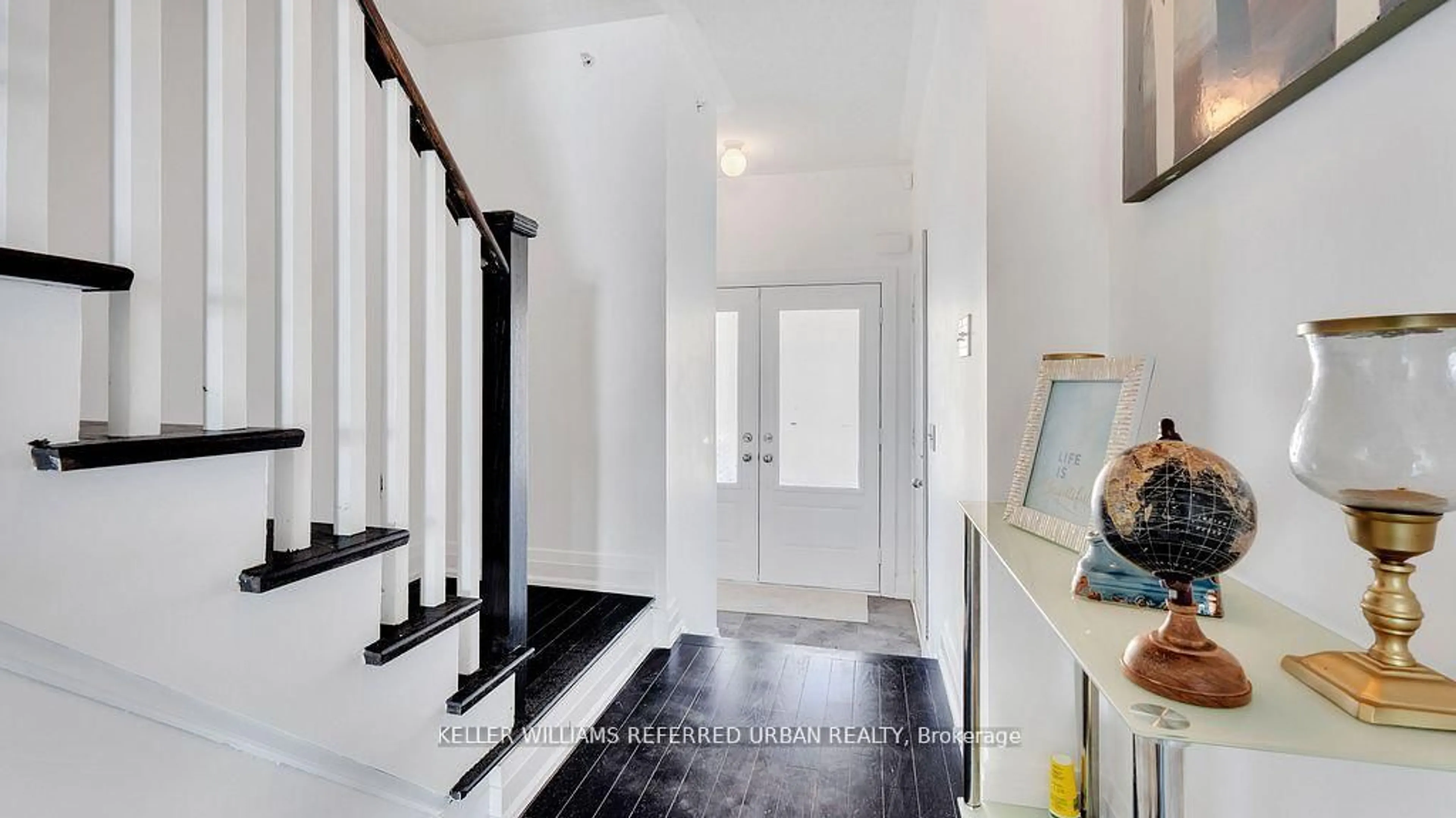 Indoor entryway for 50 Jerseyville Way, Whitby Ontario L1N 0L7