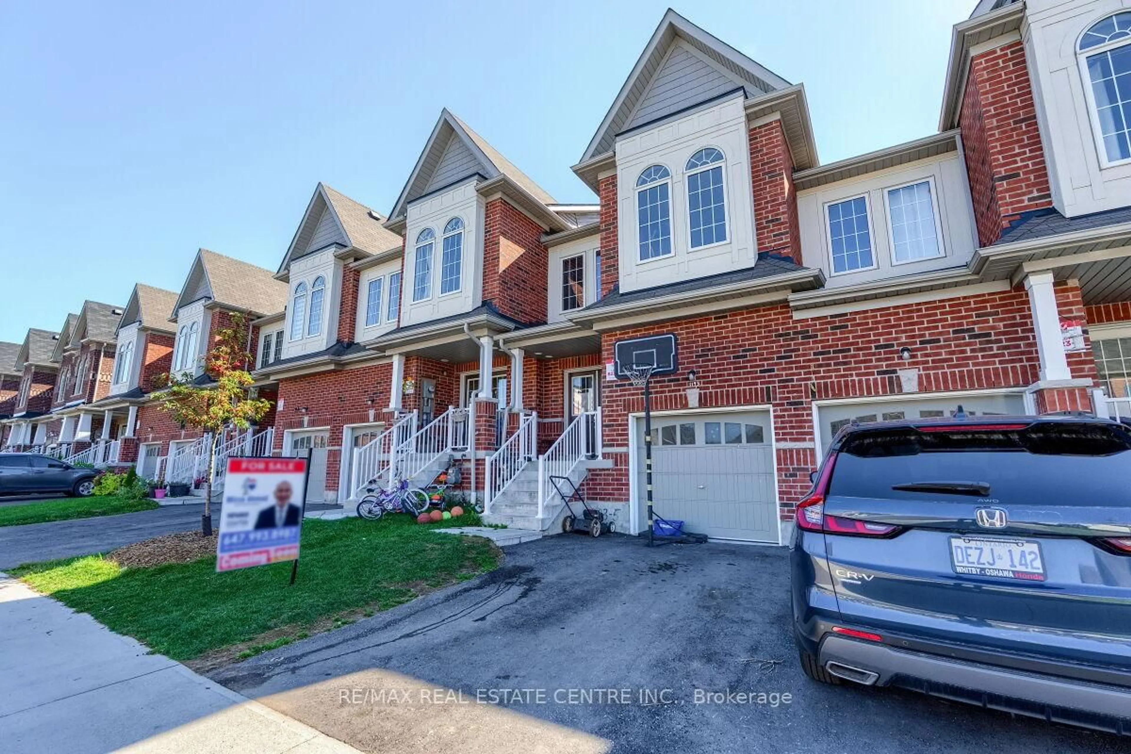 Home with brick exterior material, street for 1193 Kettering Dr, Oshawa Ontario L1K 1A6