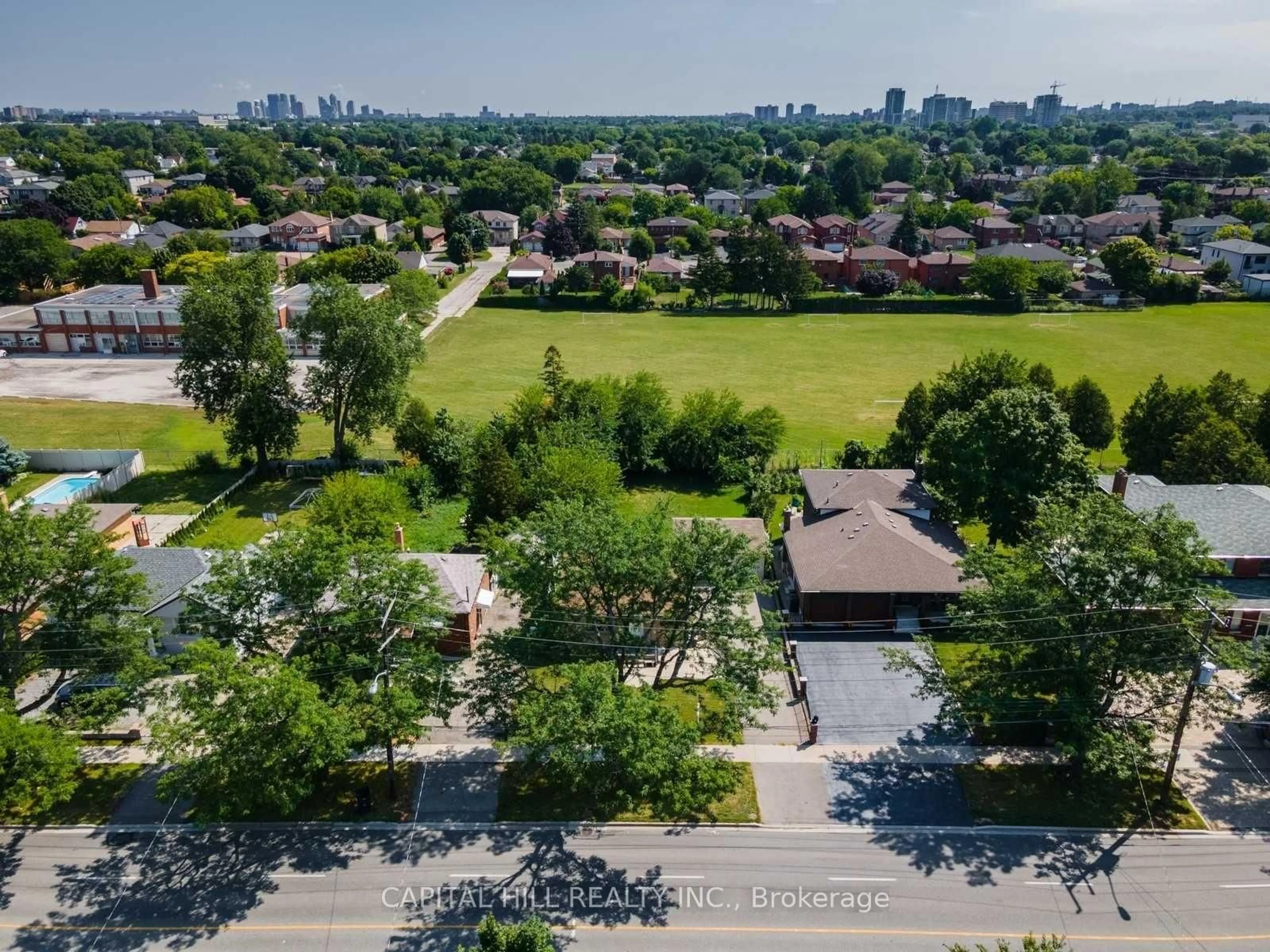 A pic from outside/outdoor area/front of a property/back of a property/a pic from drone, city buildings view from balcony for 1223A Pharmacy Ave, Toronto Ontario M1R 2H8