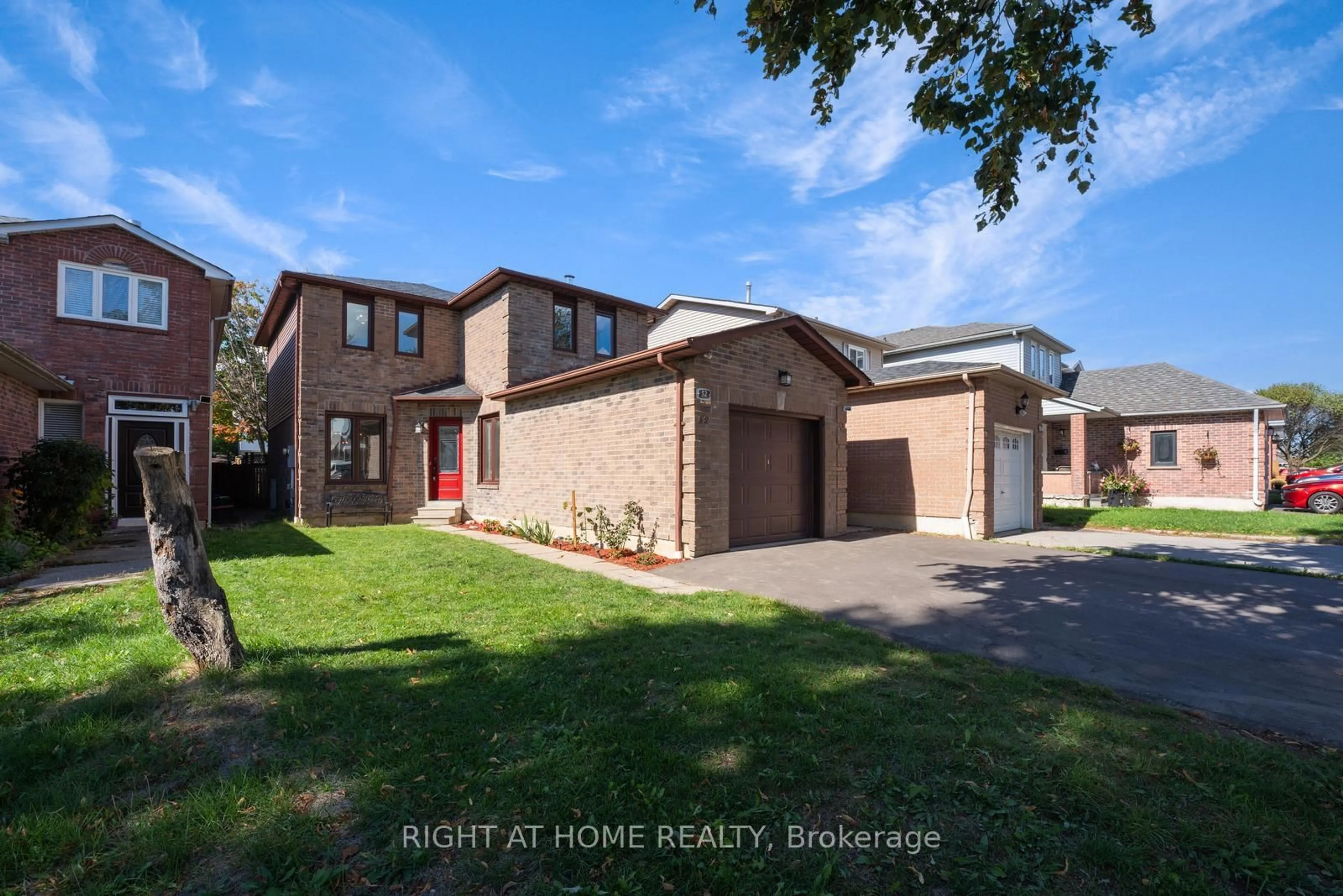 A pic from outside/outdoor area/front of a property/back of a property/a pic from drone, street for 52 Dobson Dr, Ajax Ontario L1S 5E9