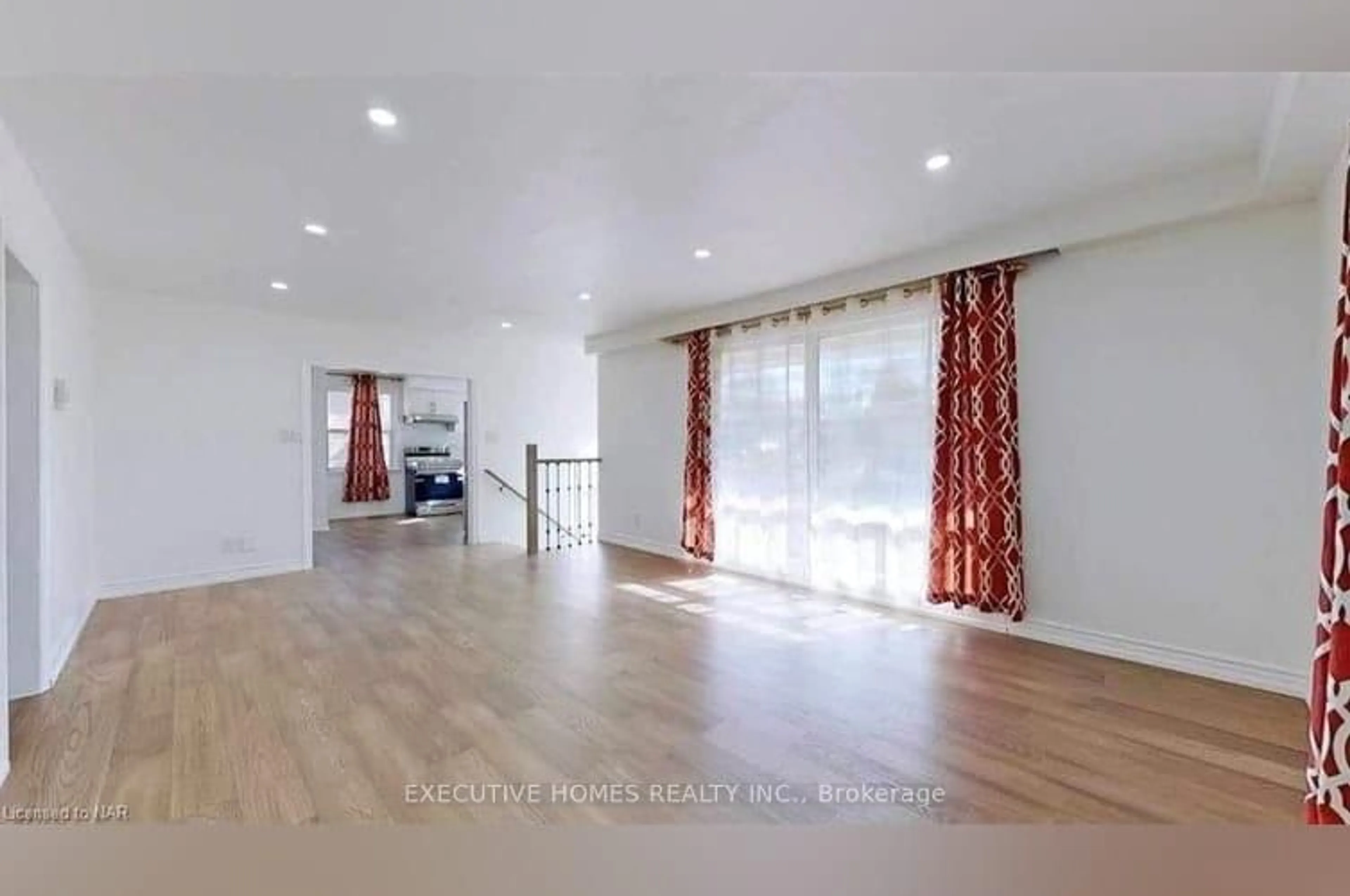 Unknown for 826 SCARBOROUGH GOLF CLUB Rd, Toronto Ontario M1G 1J3