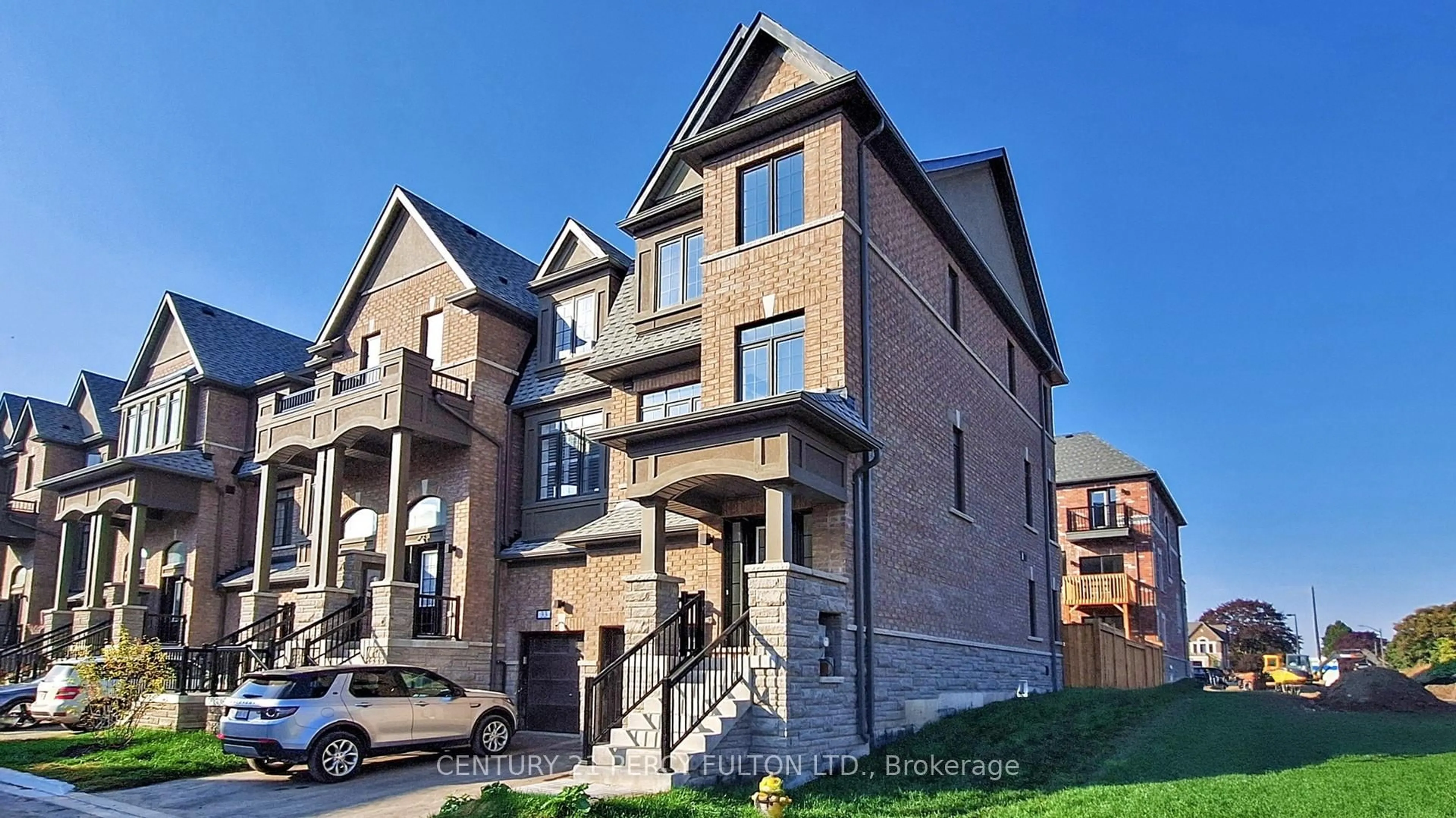 Home with brick exterior material, street for 31 Selfridge Way, Whitby Ontario L1N 0N9