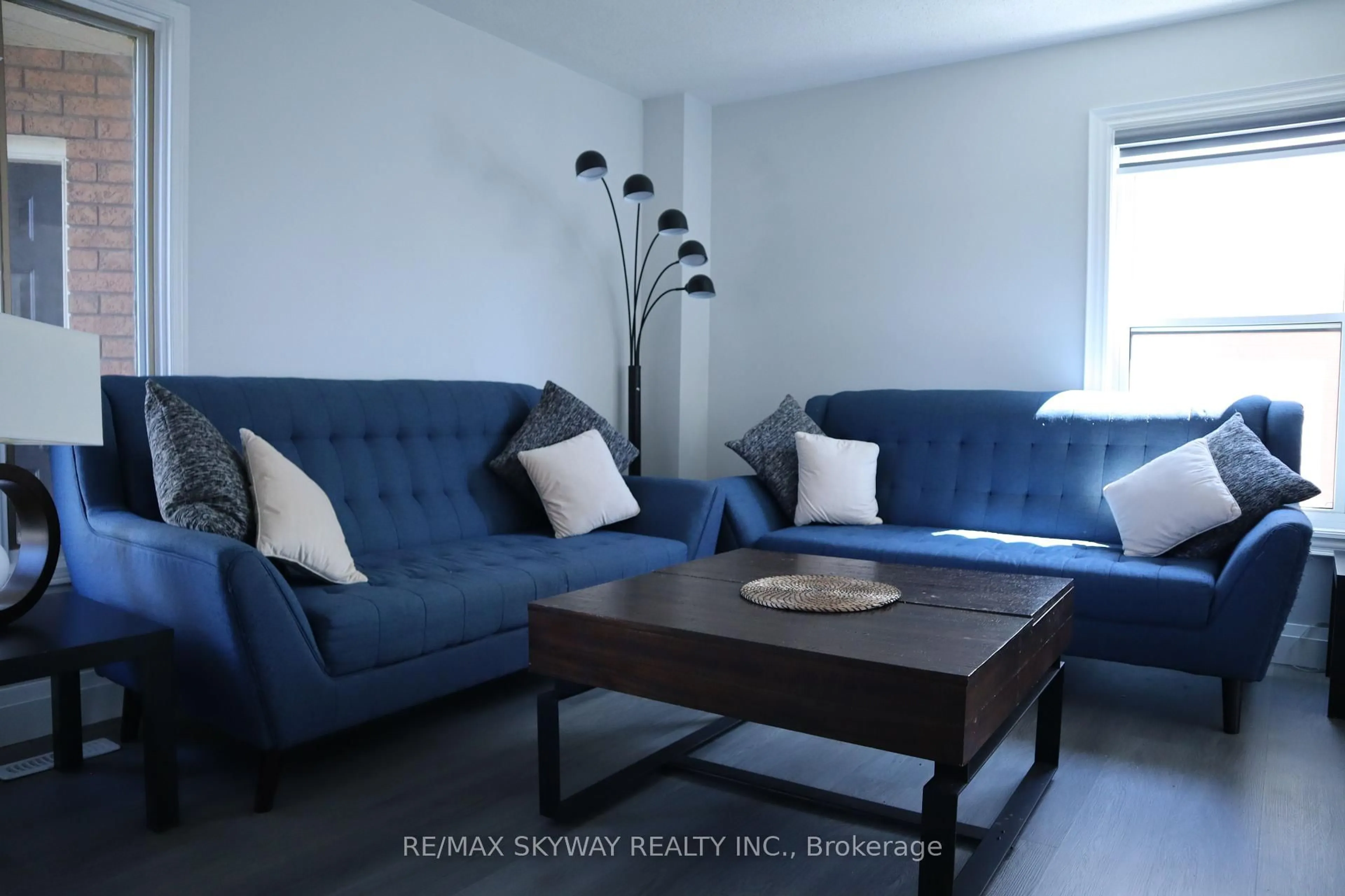 Living room with furniture, unknown for 10 Elephant Hill Dr, Clarington Ontario L1C 4M5