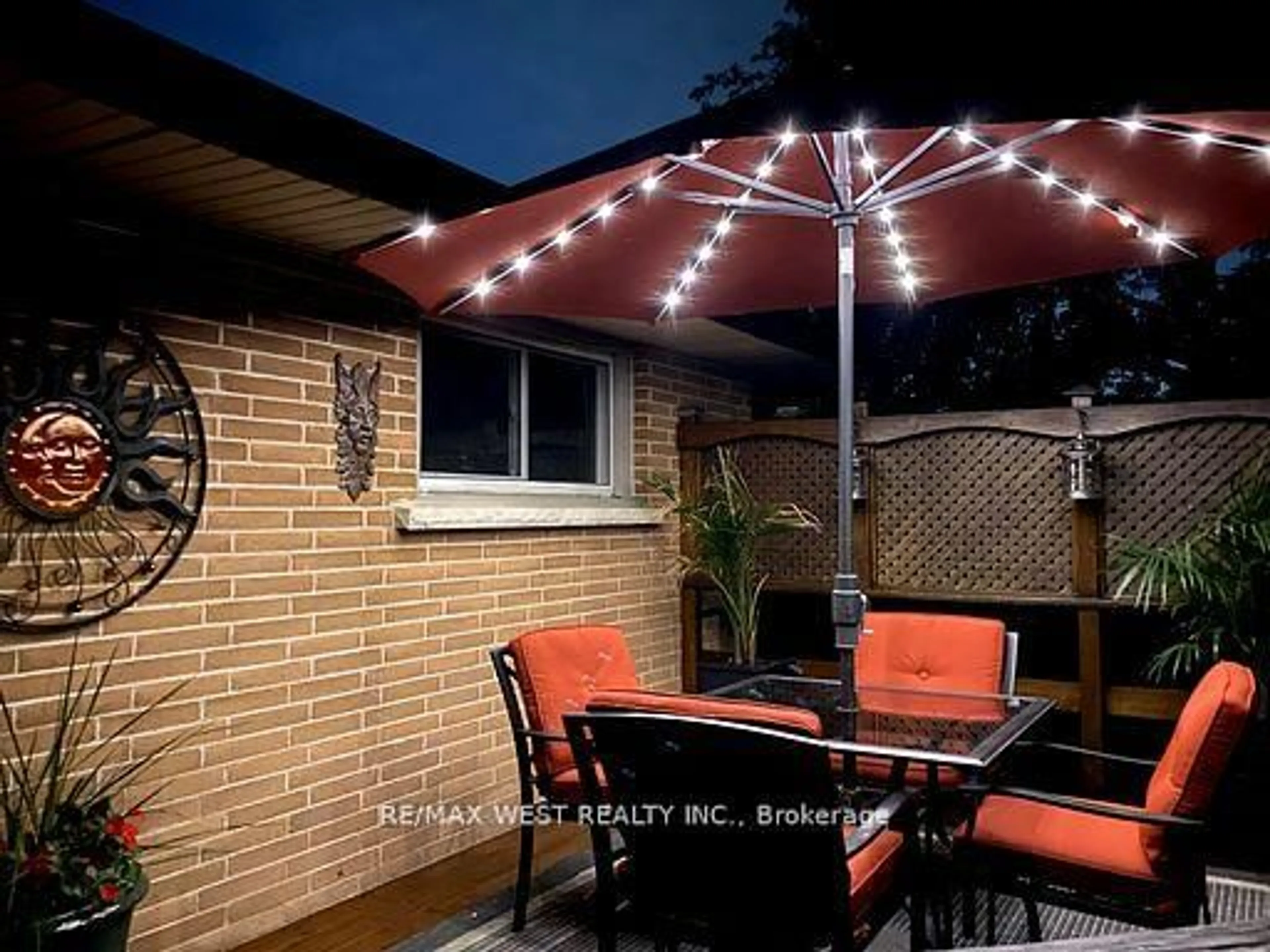 Patio, street for 46 Orchard View Blvd, Oshawa Ontario L1G 3N7
