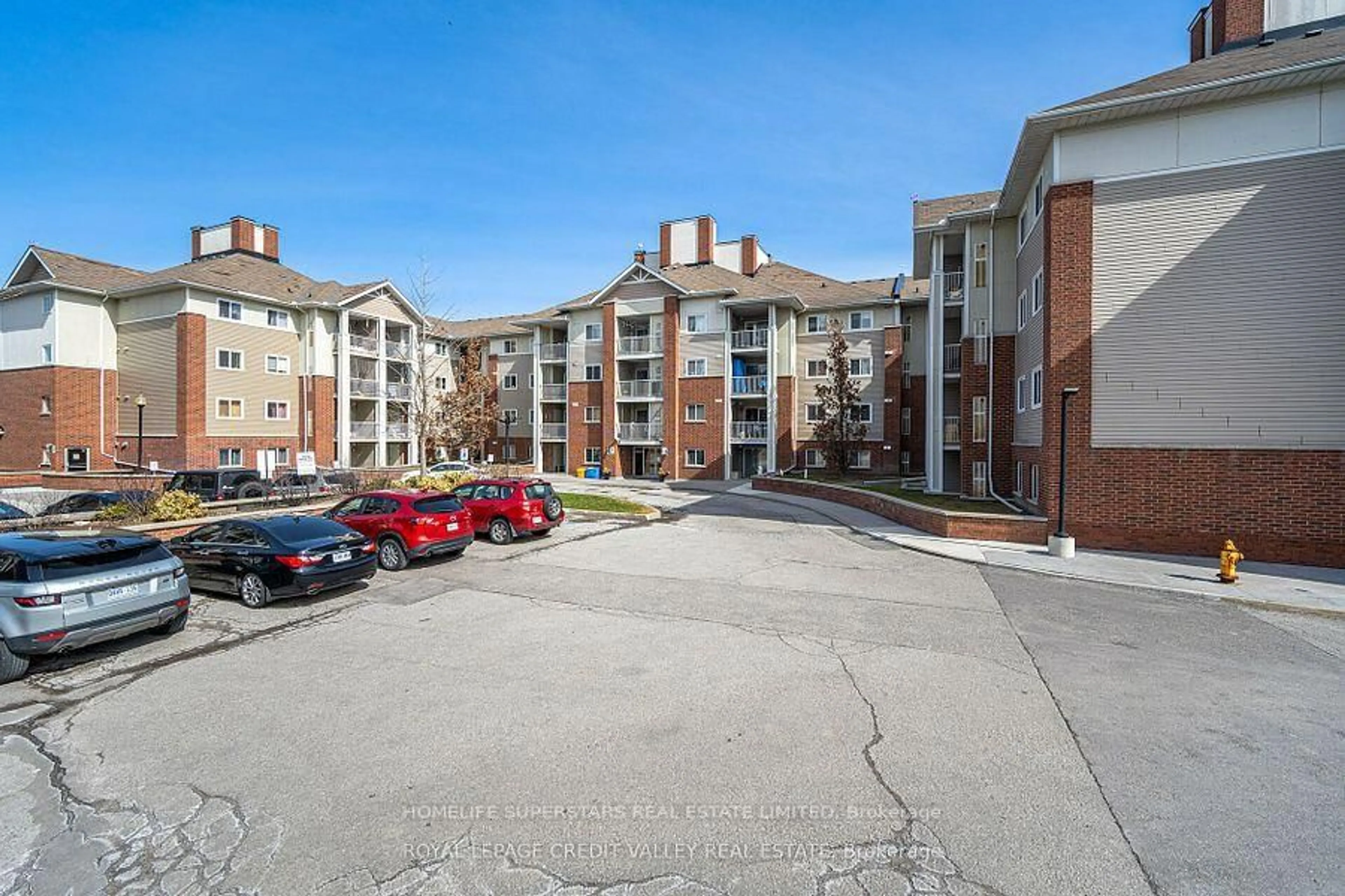 A pic from outside/outdoor area/front of a property/back of a property/a pic from drone, unknown for 5225 Finch Ave #234, Toronto Ontario M1S 5W8