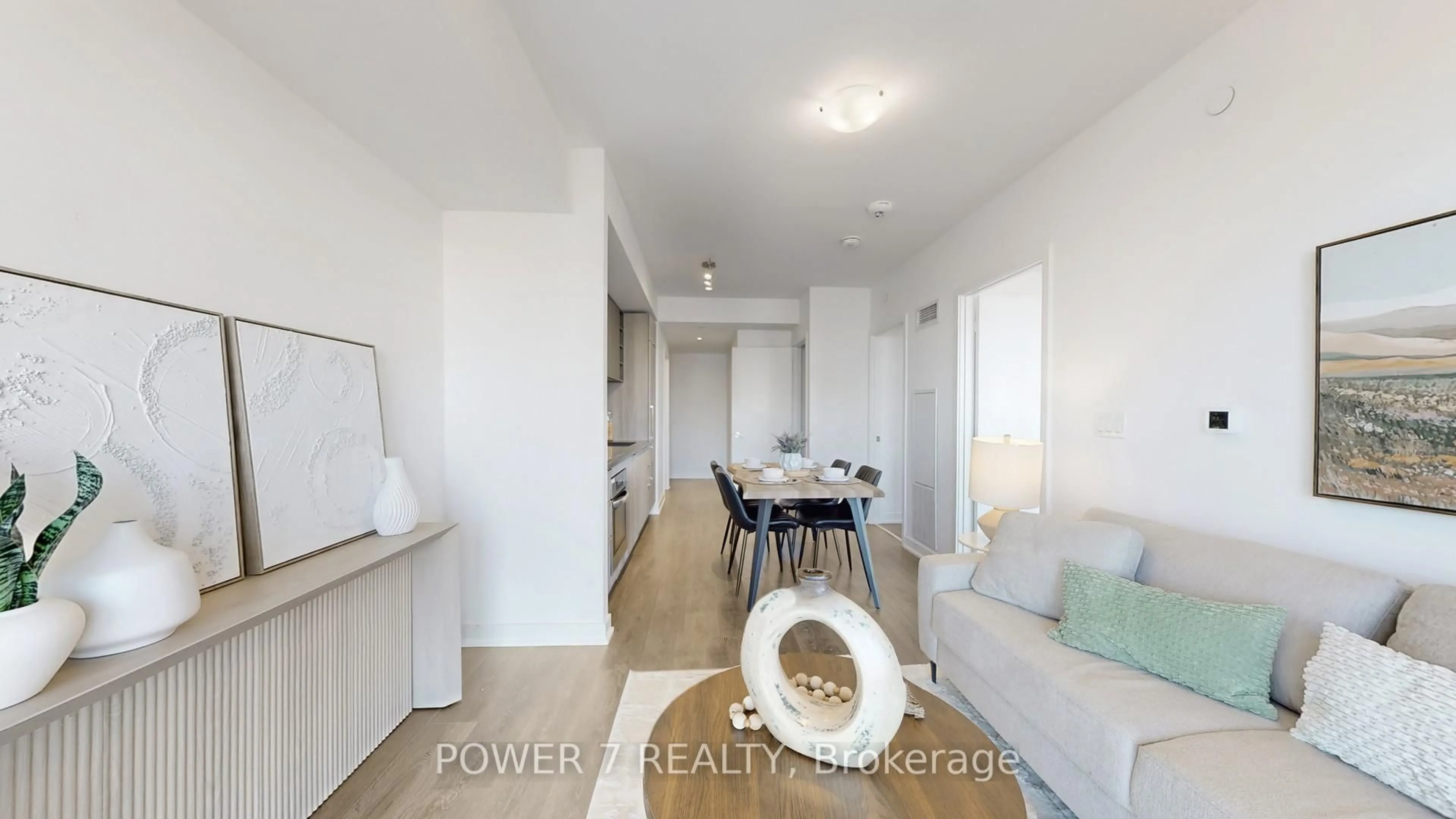 A pic of a room for 2033 Kennedy Rd Rd #3605, Toronto Ontario M4J 1Y6