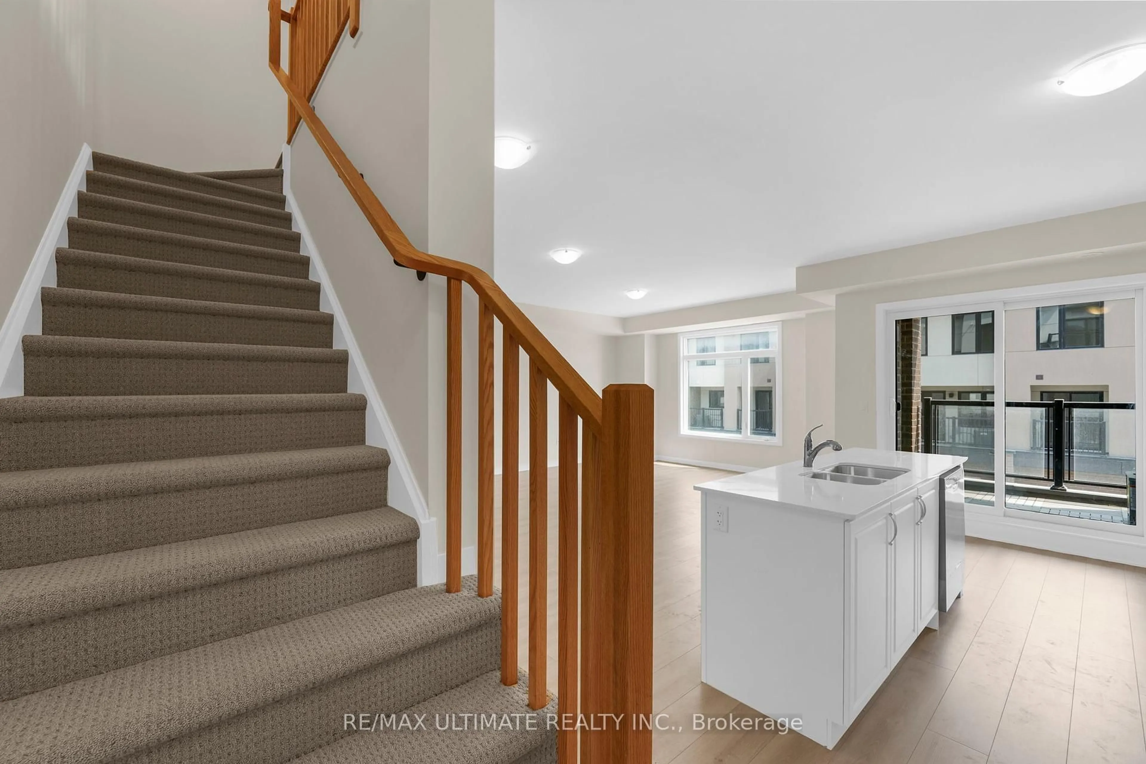 Unknown for 1695 Dersan St #1310, Pickering Ontario L1X 0S9
