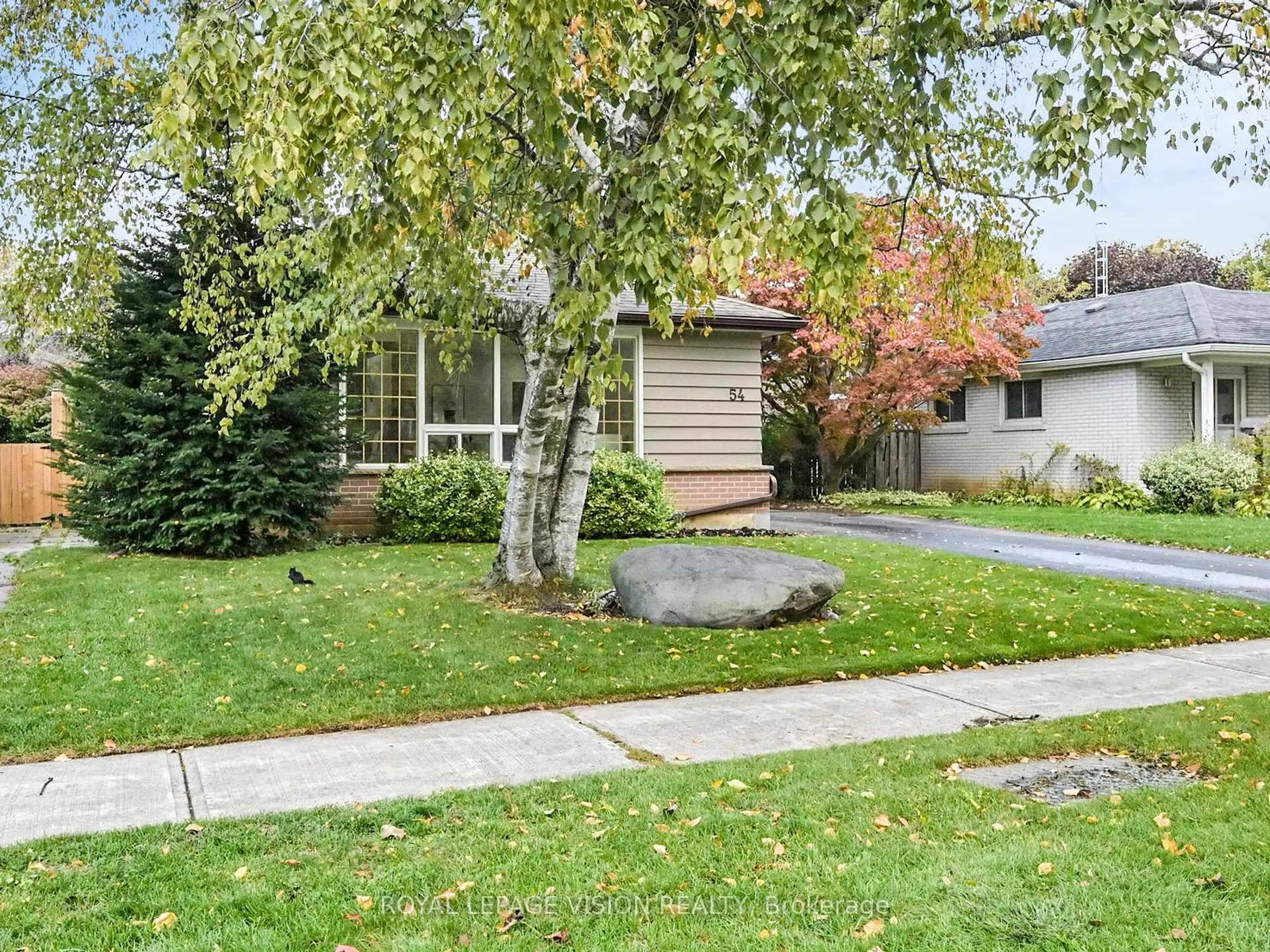 Home with vinyl exterior material, street for 54 Bledlow Manor Dr, Toronto Ontario M1E 1B2