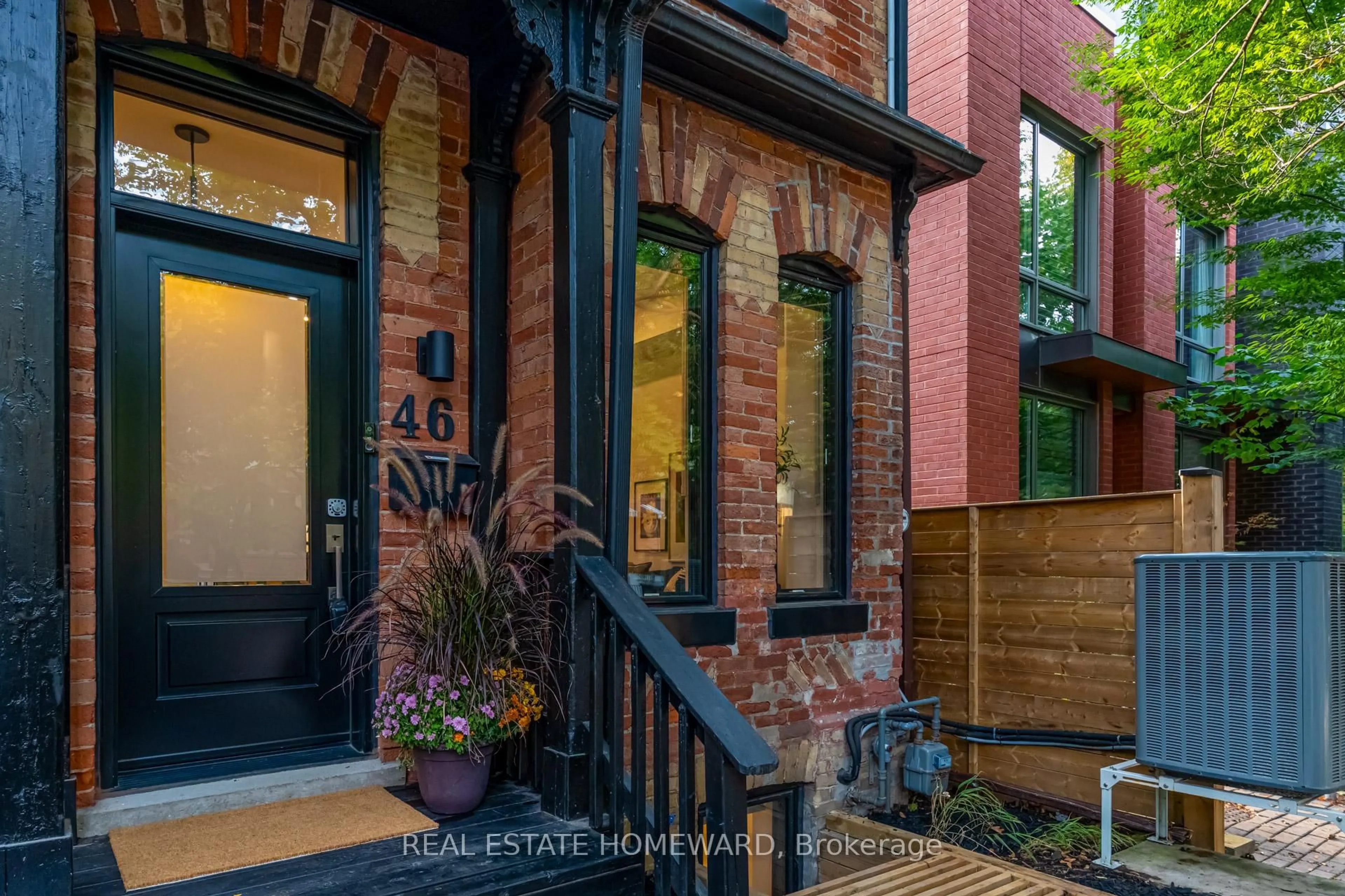 Indoor entryway for 46 Boulton Ave, Toronto Ontario M4M 2J5